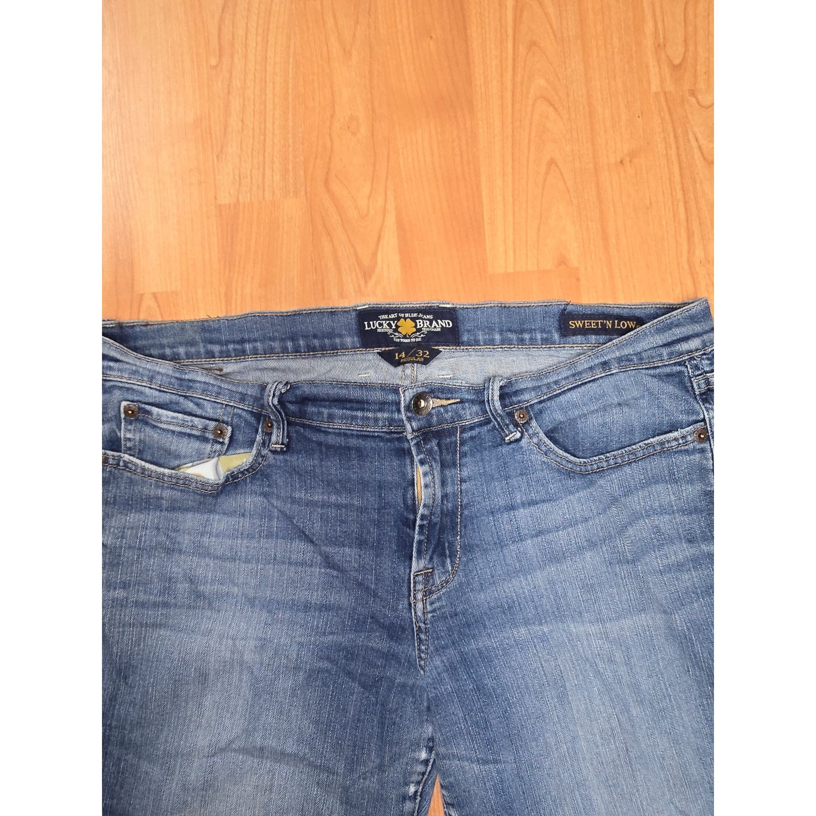 Lucky Brand Lucky Brand 14x32 Jeans Blue Denim Sweet'N Low Medium Wash Size 36" / US 14 / IT 50 - 4 Thumbnail