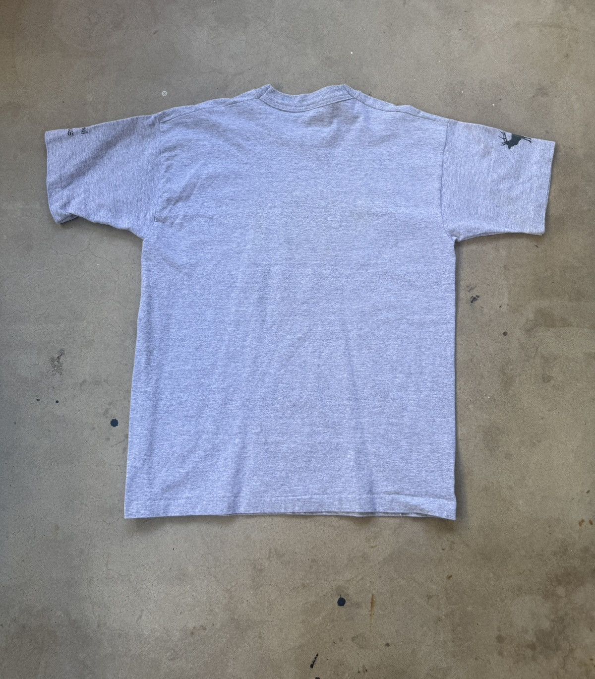 Vintage Vintage single stitch deer track t-shirt Size US L / EU 52-54 / 3 - 6 Thumbnail