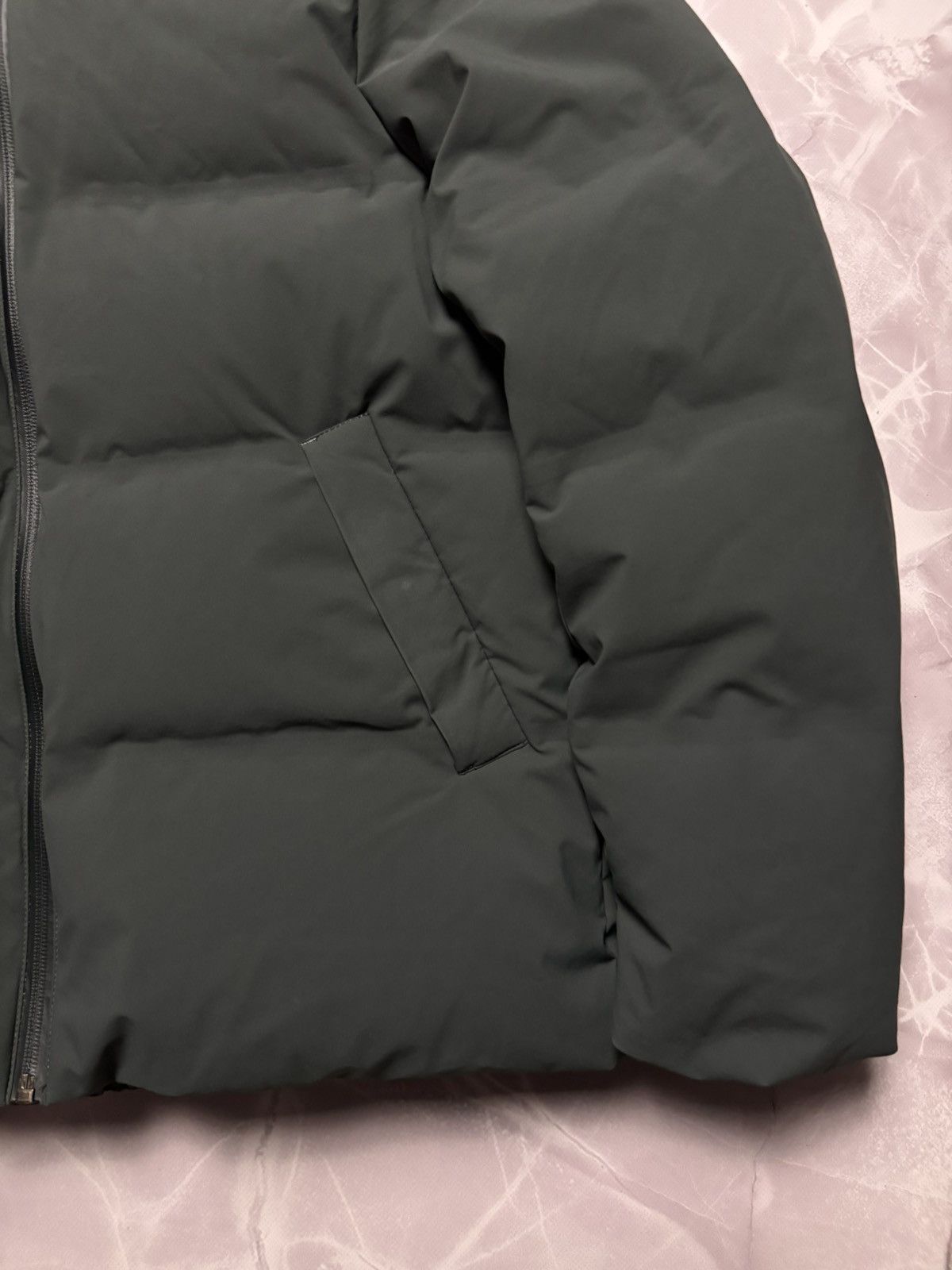 Uniqlo UNIQLO Seamless Down Parka Puffer Jacket Olive Womens M Size M / US 6-8 / IT 42-44 - 7 Thumbnail