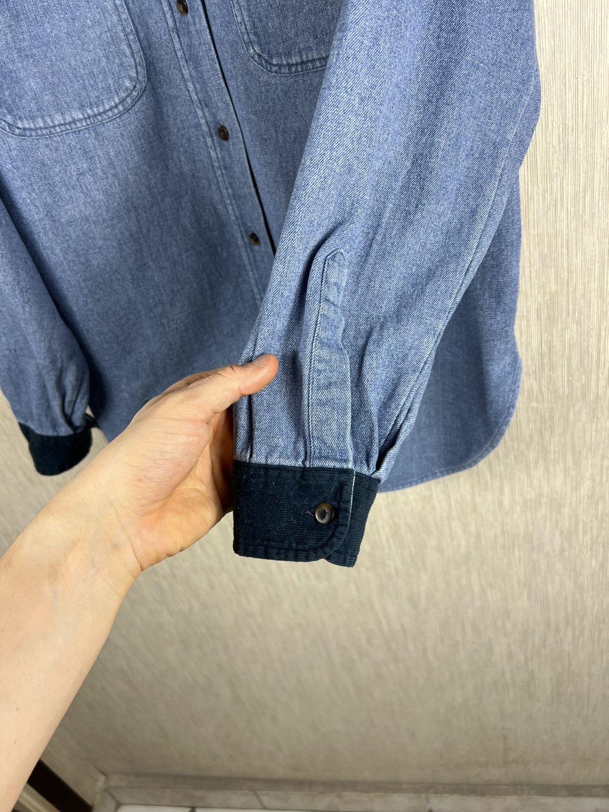 Valentino Vintage 90s Valentino Garavani classic pocket flannel shirt Size M / US 6-8 / IT 42-44 - 12 Thumbnail