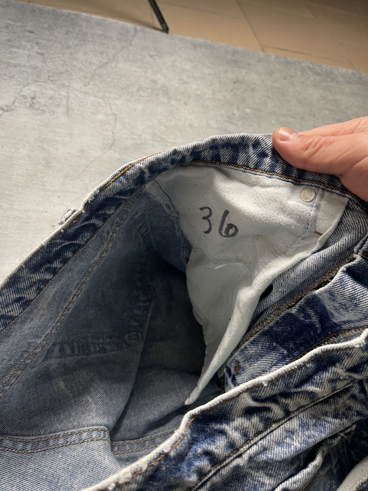 Japanese Brand × Levi's × Vintage Vintage Levis Jeans Stone Wash Levis 505 Denim Pants Size US 36 / EU 52 - 8 Thumbnail