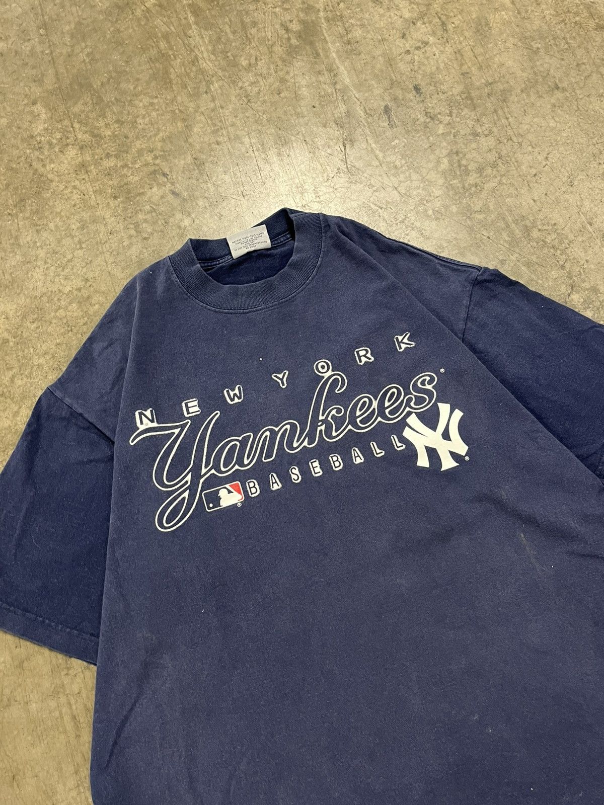Vintage NY Yankees vintage boxy fit tee shirt rare 90s hype sports Size US XL / EU 56 / 4 - 4 Thumbnail