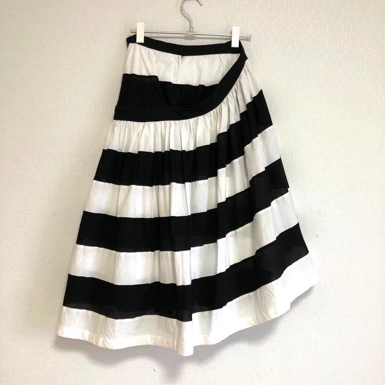 Junya Watanabe Junya Watanabe AD2005 Black and White Striped Skirt Size 26" / US 2 / IT 38 - 1 Thumbnail