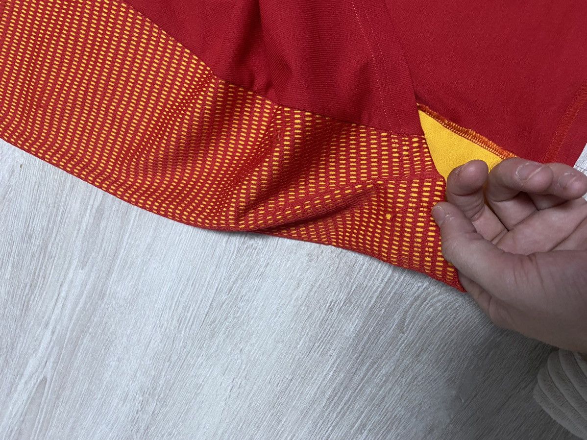 Adidas Vintage Adidas Jersey Spain National Team 2002/03 size XL Size US XL / EU 56 / 4 - 13 Thumbnail