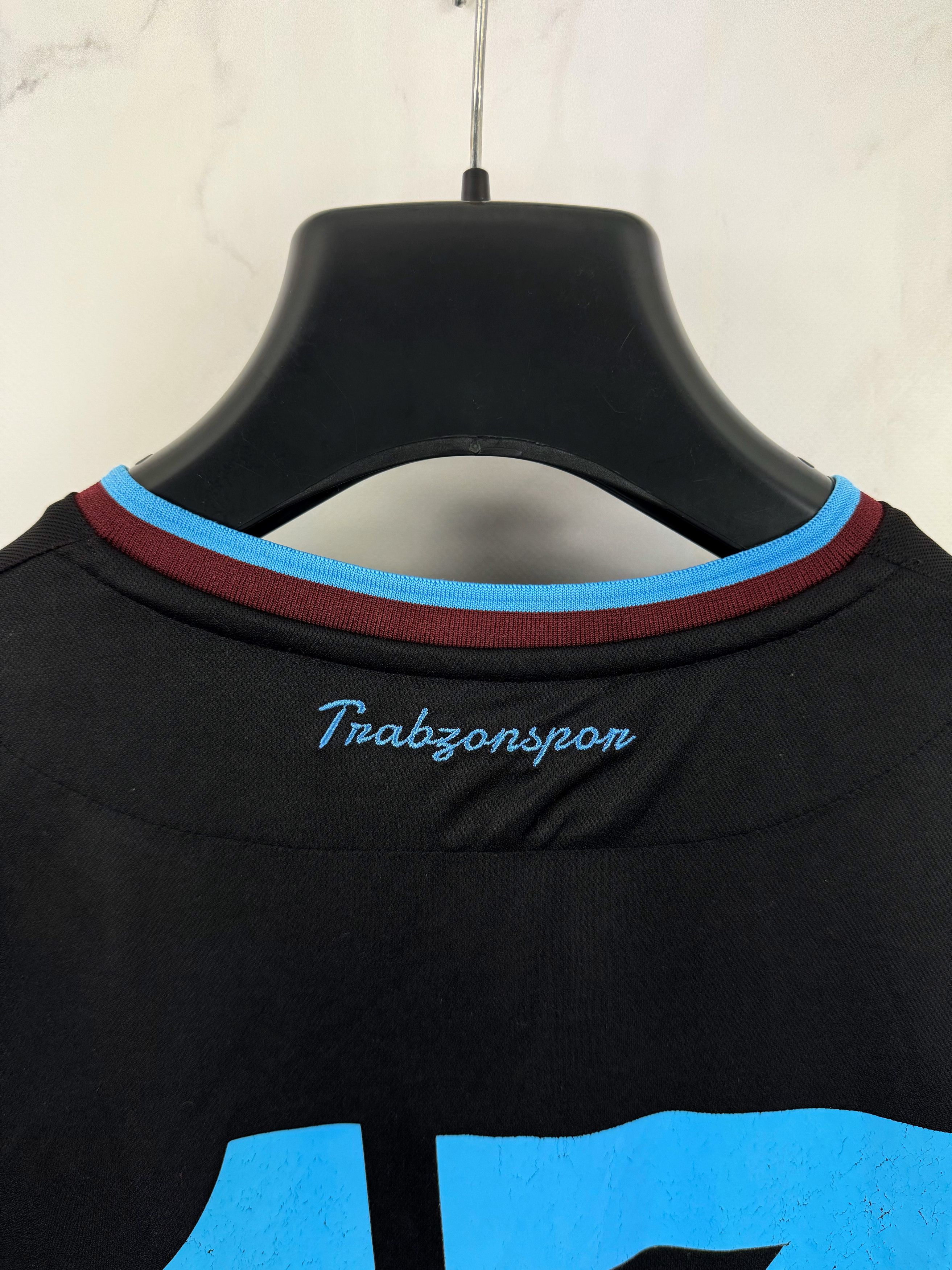 Macron Macron Trabzonspor #17 Burak Jersey 18 - 19 Season Third Size US XL / EU 56 / 4 - 7 Thumbnail