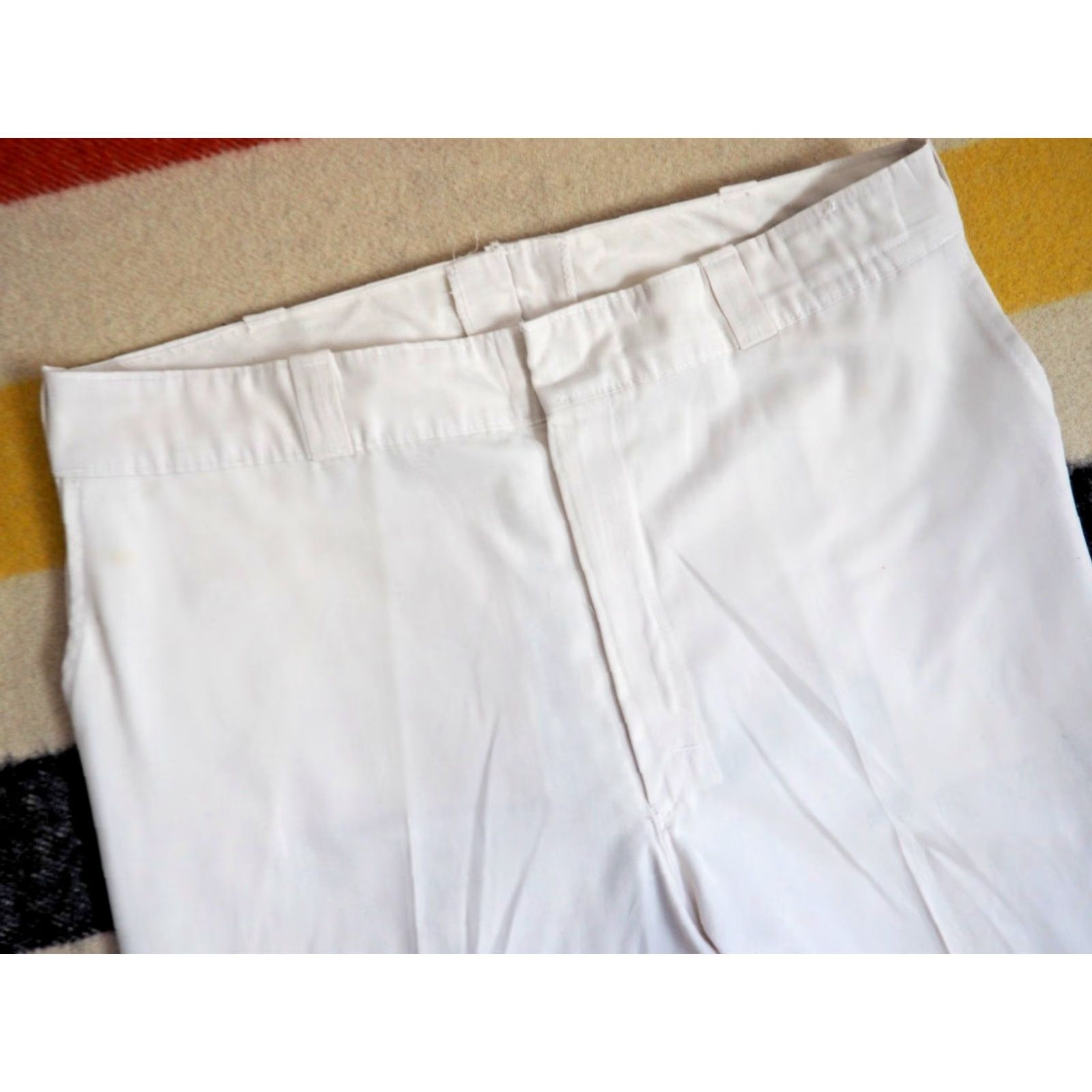 Vintage VINTAGE Angelica White 35x29 Polycotton Twill Chino Work Pants Men 1970s 60s 70s Rockabilly Straight Leg USA Size US 35 - 3 Thumbnail