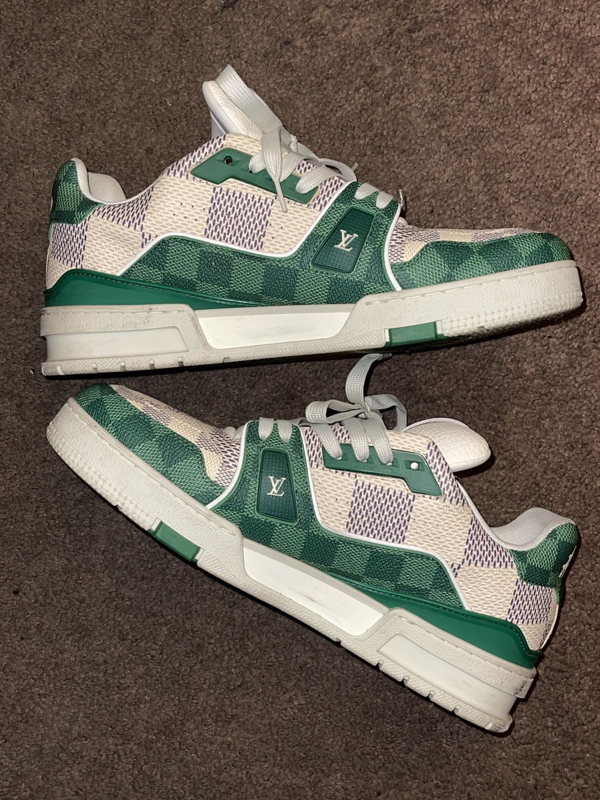 Louis Vuitton Louis Vuitton LV Trainer Damier Virgil White Green sz 8 Size US 8 / EU 41 - 2 Thumbnail