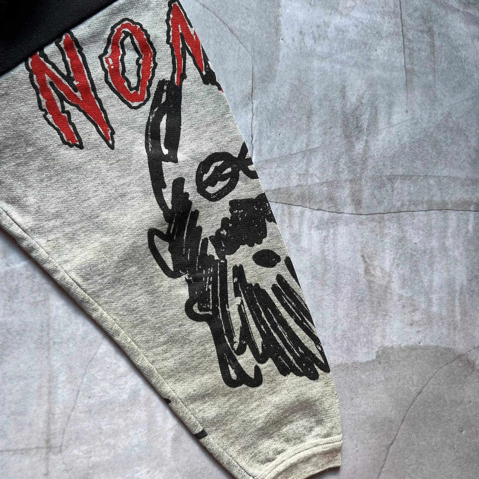 Band Tees vintage 1992 I Nomadi Augusto Daolio hoodie sweatshirt 90s 80s band tee rocker retro tour group Size US XL / EU 56 / 4 - 5 Thumbnail