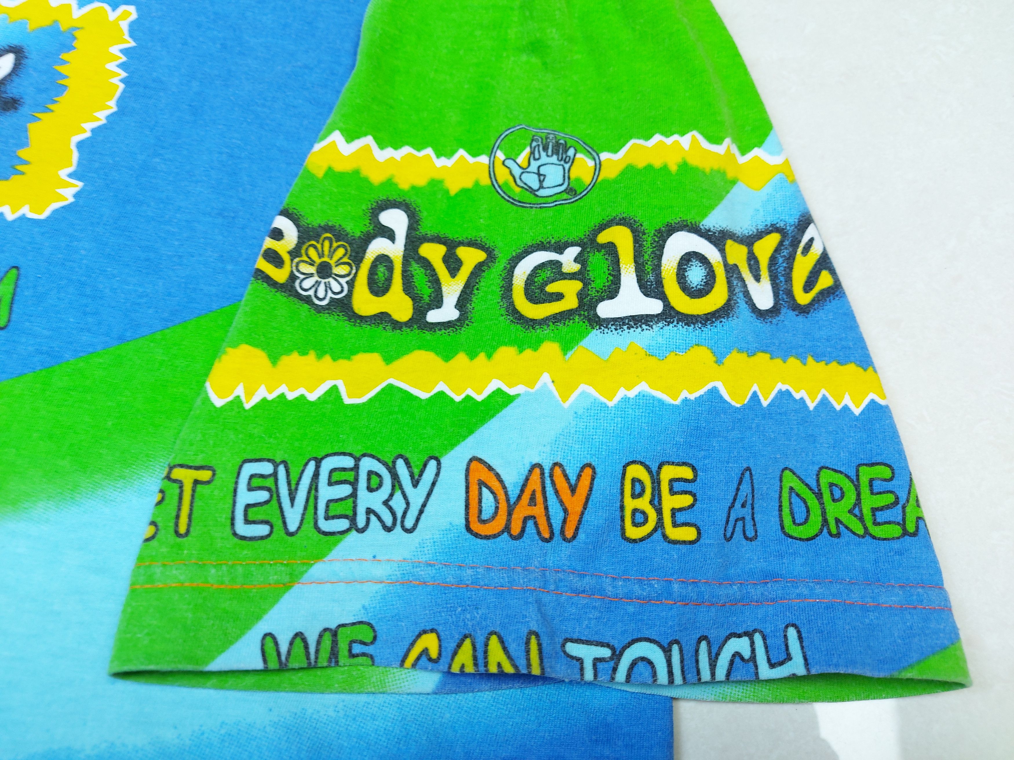 Body Glove × Vintage Vintage 80s Body Glove All Over Print Double-Sided TEE Size US XL / EU 56 / 4 - 5 Thumbnail