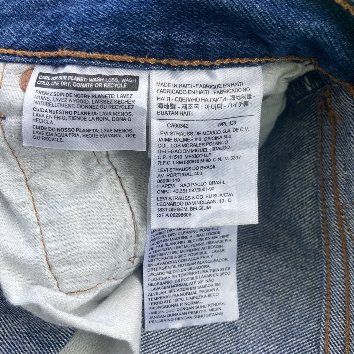 Levi's × Levi's Vintage Clothing × Vintage VINTAGE 90s LEVI’S 501 DISTRESSED JEANS Size US 31 - 13 Thumbnail