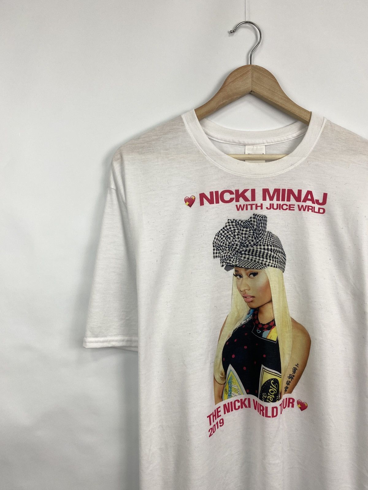 Rap Tees Nicki Minaj With Juice Wrld 2019 T-Shirt Rare Rap Retro Hype Size US XXL / EU 58 / 5 - 2 Thumbnail