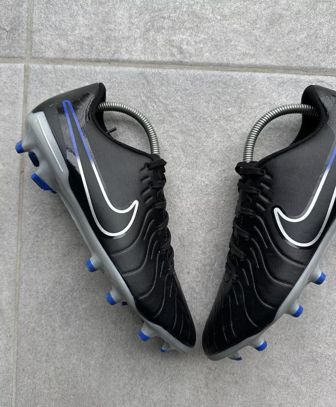 Nike Nike Tiempo Legend 10 Club Black/Chrome-Hyper Royal Men's Size US 8 / EU 41 - 3 Thumbnail