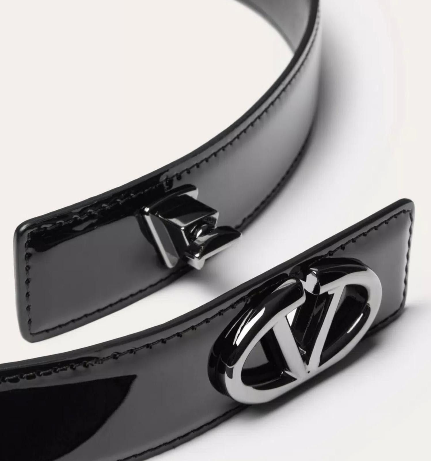 Designer Valentino Vlogo Patent Leather Belt Size 80 Size ONE SIZE - 2 Thumbnail