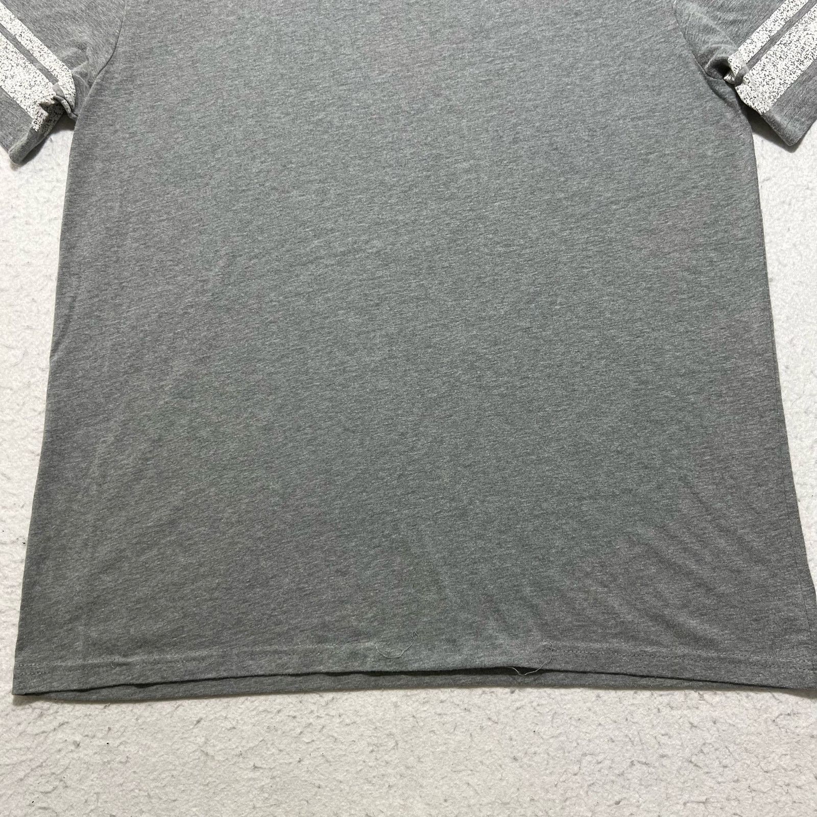 Universal Studios Universal Studios The Grinch Large Graphic T Shirt Size US L / EU 52-54 / 3 - 12 Thumbnail