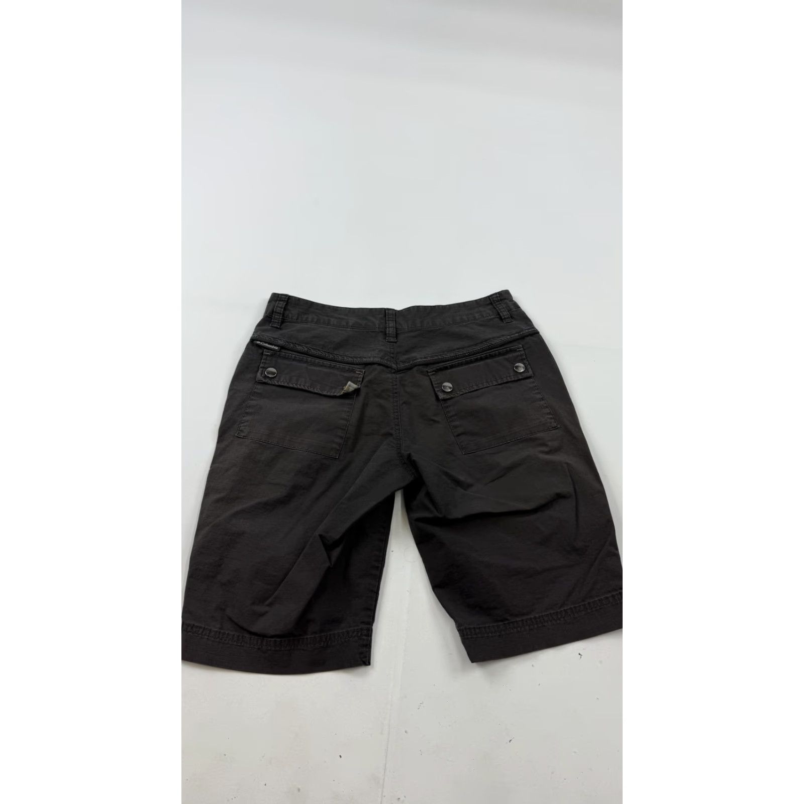 Vintage Columbia Bermuda Shorts Womens 4 Gray Stretch Hiking Travel Pockets Casual Outdoors Size 27" / US 4 / IT 40 - 6 Thumbnail