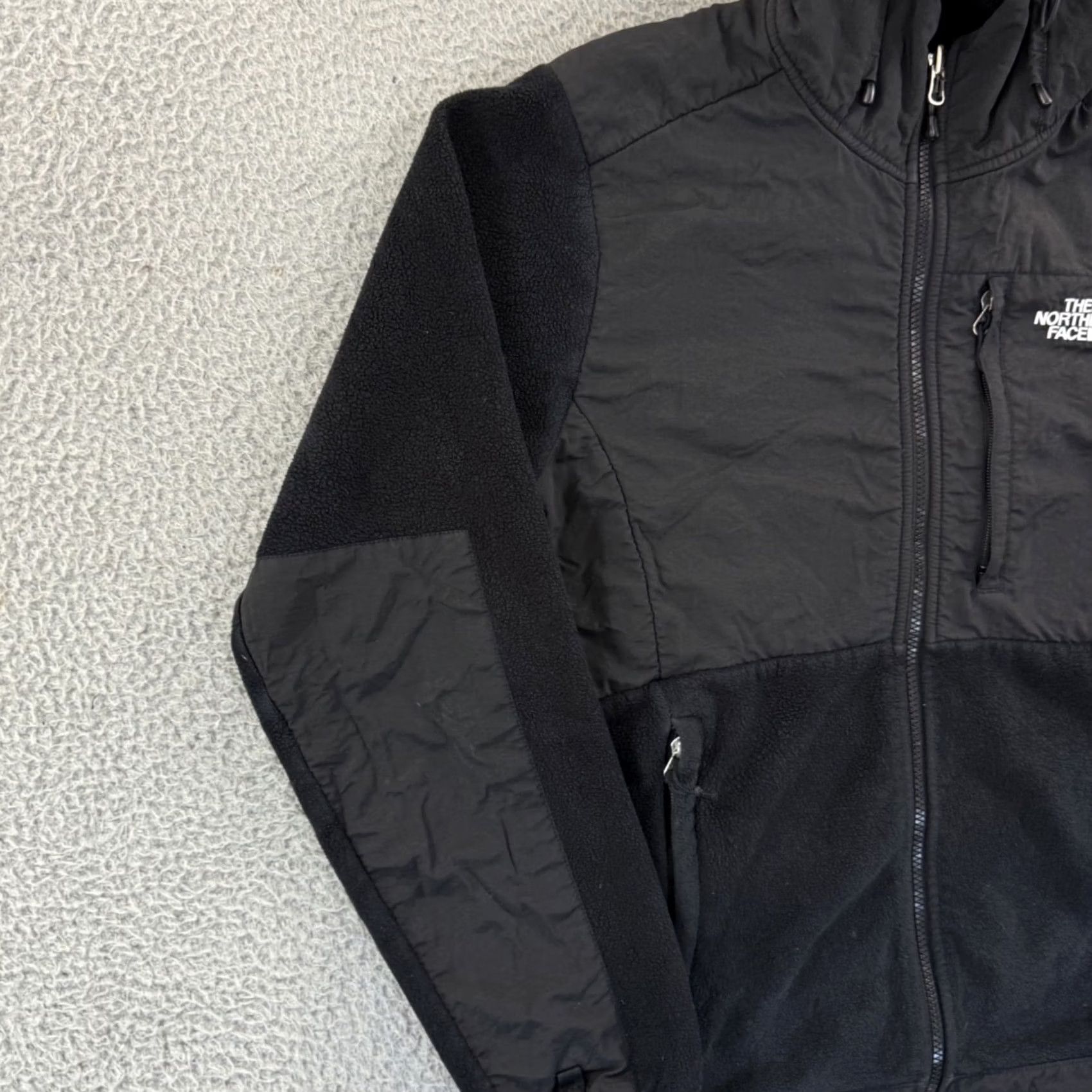 The North Face VINTAGE The North Face Denali Jacket Womens Medium Black Denali Osito Hooded Zip Fleece Outdoor Size M / US 6-8 / IT 42-44 - 4 Thumbnail