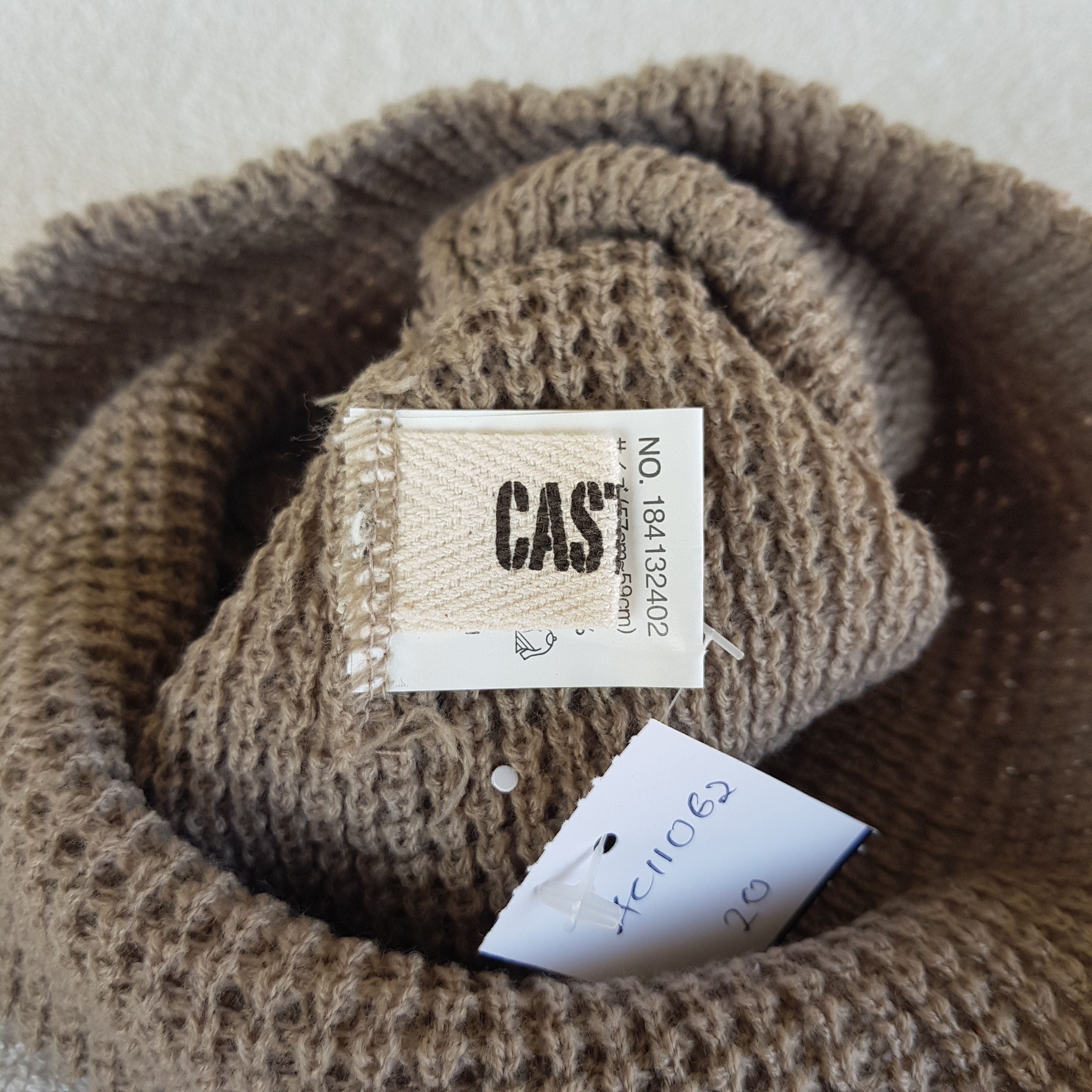 Japanese Brand Vintage Castano Beanie Cable Knit Crochet Snow Caps Hats Size ONE SIZE - 6 Thumbnail