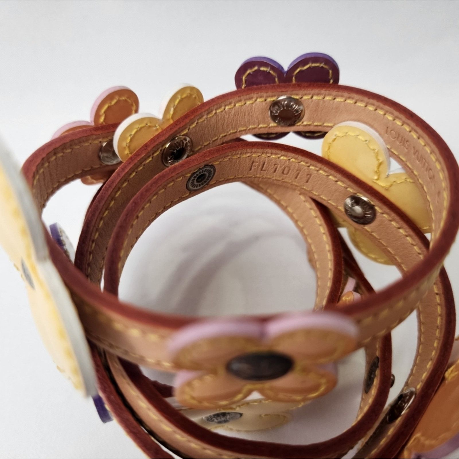 Louis Vuitton Authentic Louis Vuitton Vernis Fleur Double Wrap Bracelet Size ONE SIZE - 7 Thumbnail