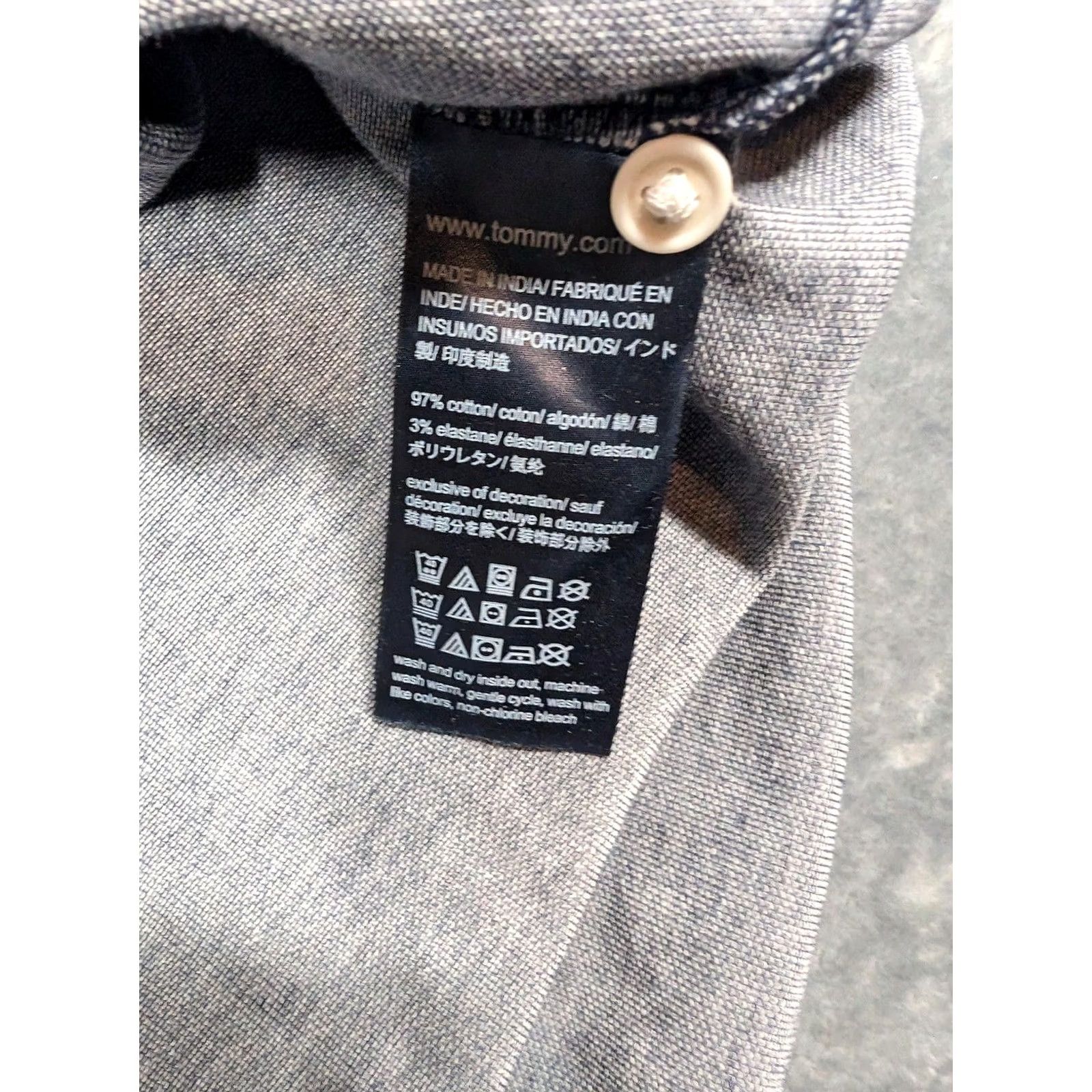 Tommy Hilfiger VINTAGE? No. Tommy Hilfiger Polo Shirt Mens 2XL Gray Custom Fit TOMMY Spell Out Logo Stretch Size US XXL / EU 58 / 5 - 5 Thumbnail