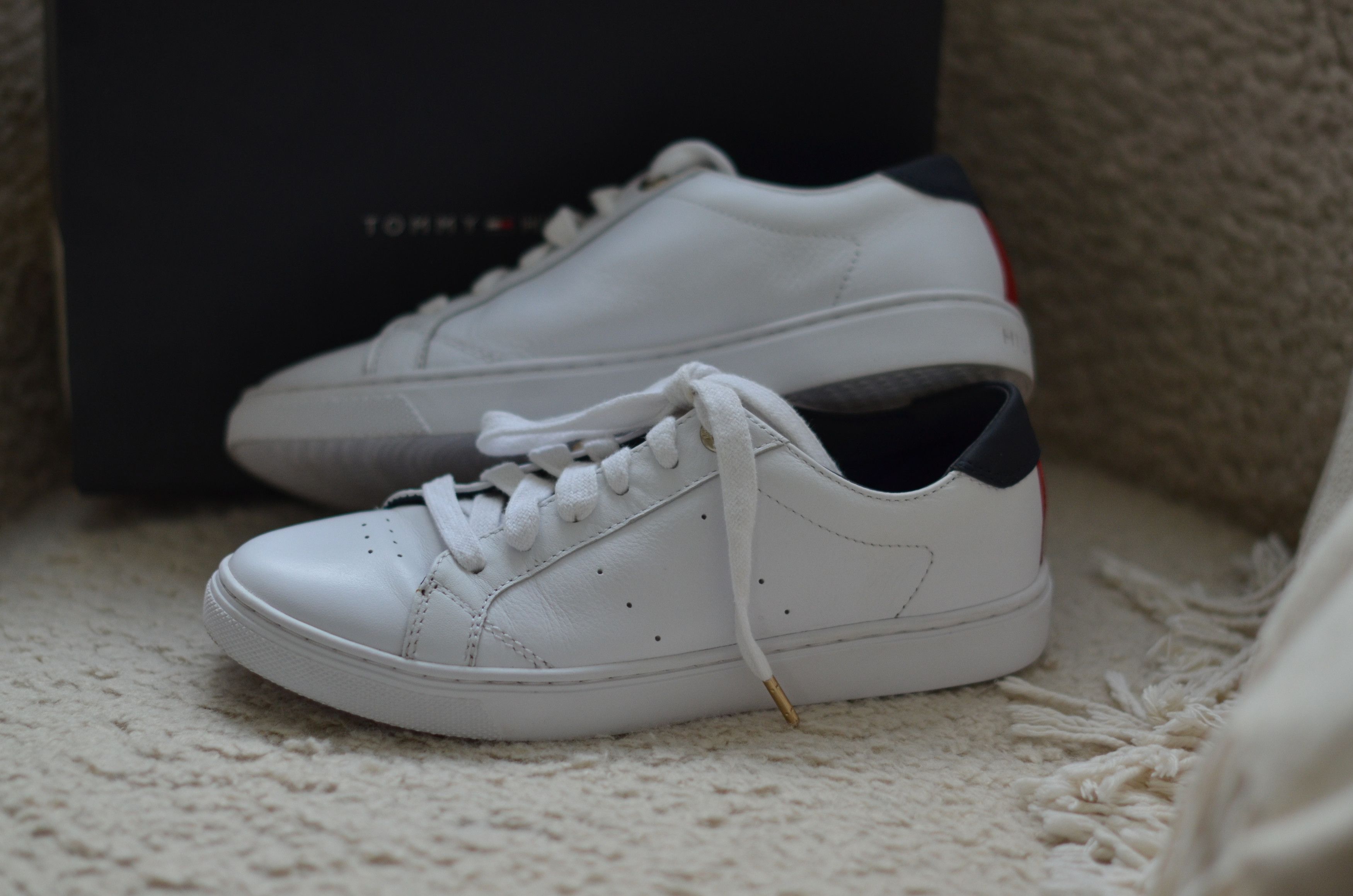 Tommy Hilfiger white sneakers tommy hilfiger VENUS leather Size US 4.5 / IT 34.5 - 4 Thumbnail