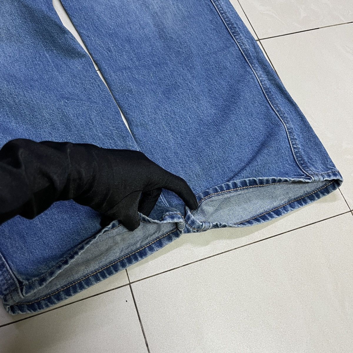 Uniqlo Uniqlo Wide/Baggy Jeans Size US 28 / EU 44 - 2 Thumbnail