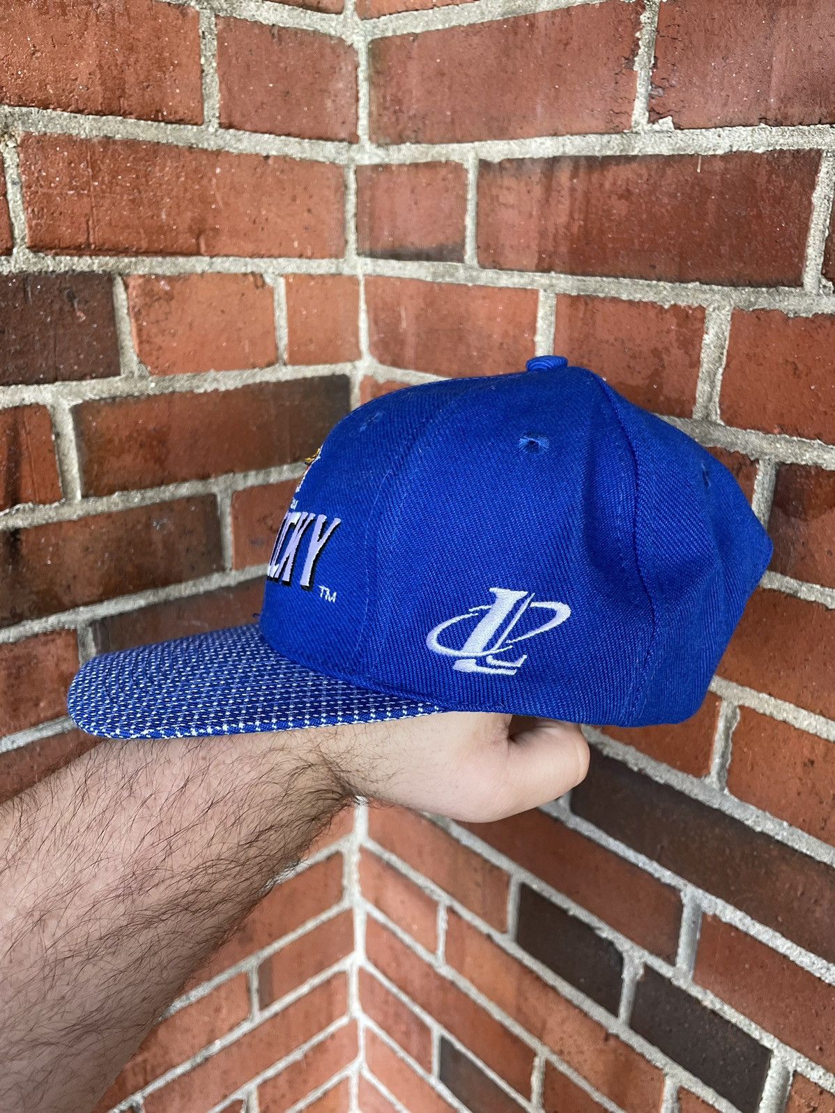 Logo Athletic NWT Vintage 90s Logo Athletic Kentucky Wildcats Strapback Size ONE SIZE - 5 Thumbnail