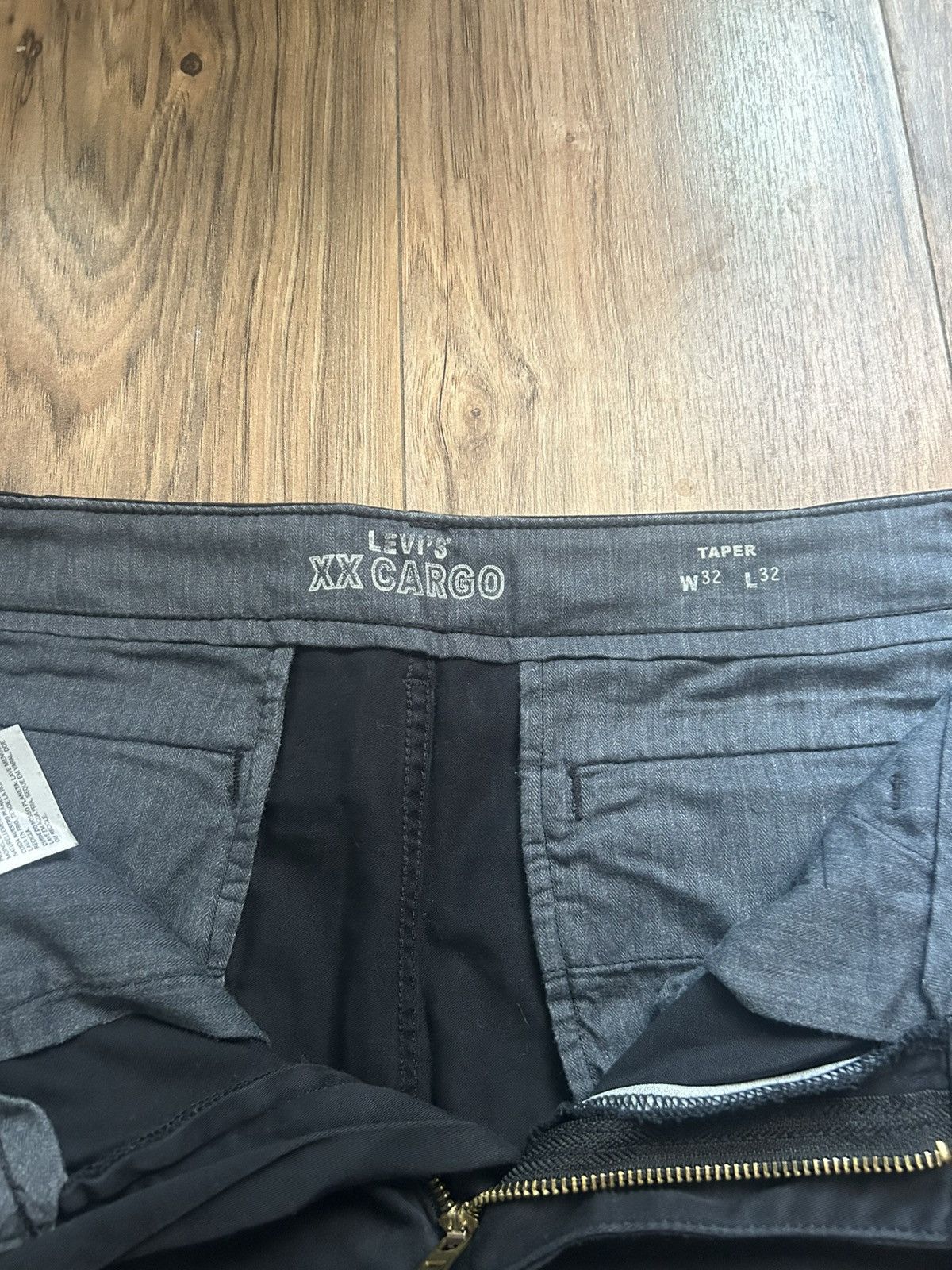 Levi's Black Levis Cargo pants Size US 32 / EU 48 - 4 Thumbnail
