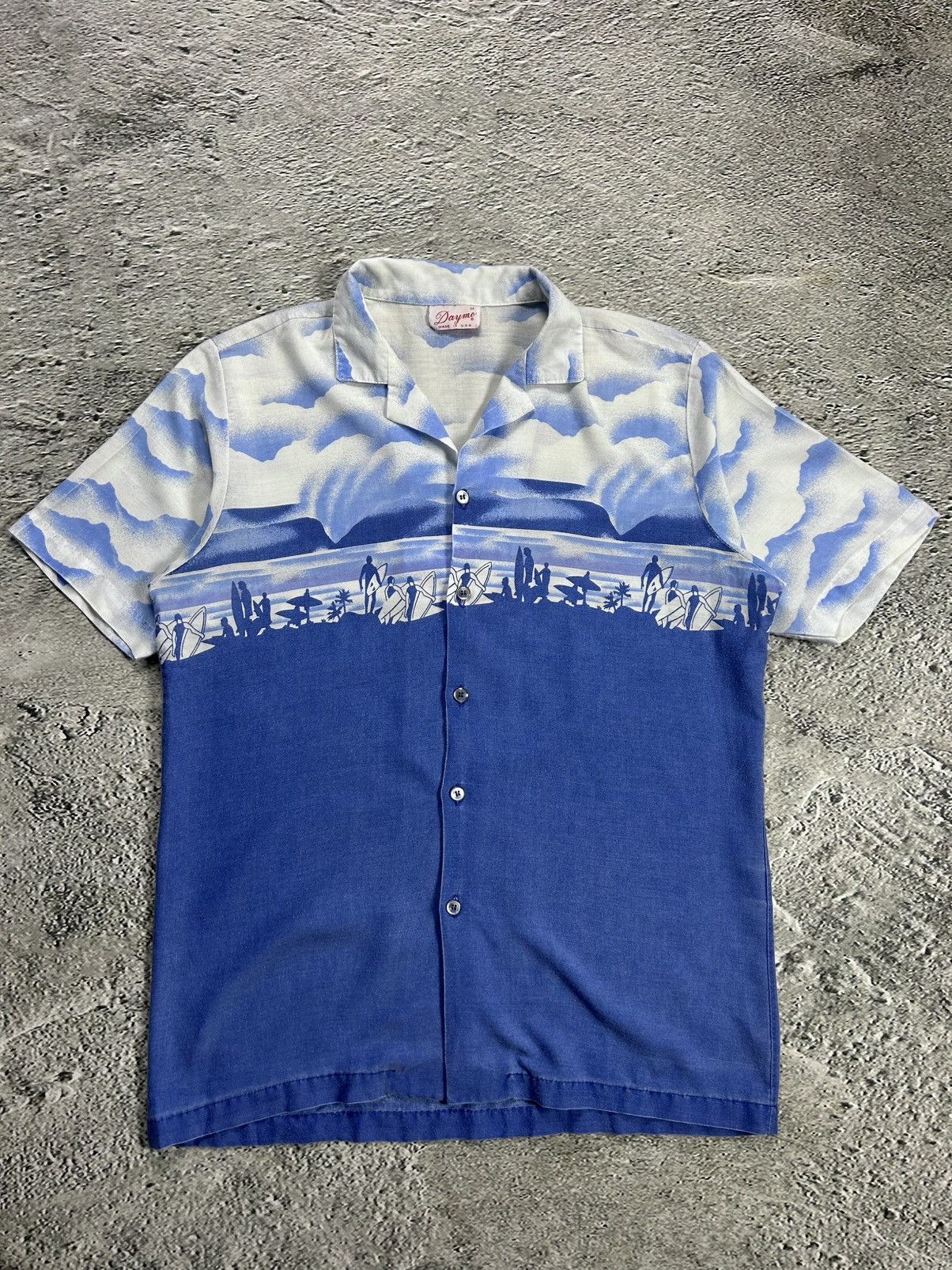 Vintage Hawaiian Shirt vintage Daymo made in USA blue beach surf 80s Size US M / EU 48-50 / 2 - 1 Thumbnail
