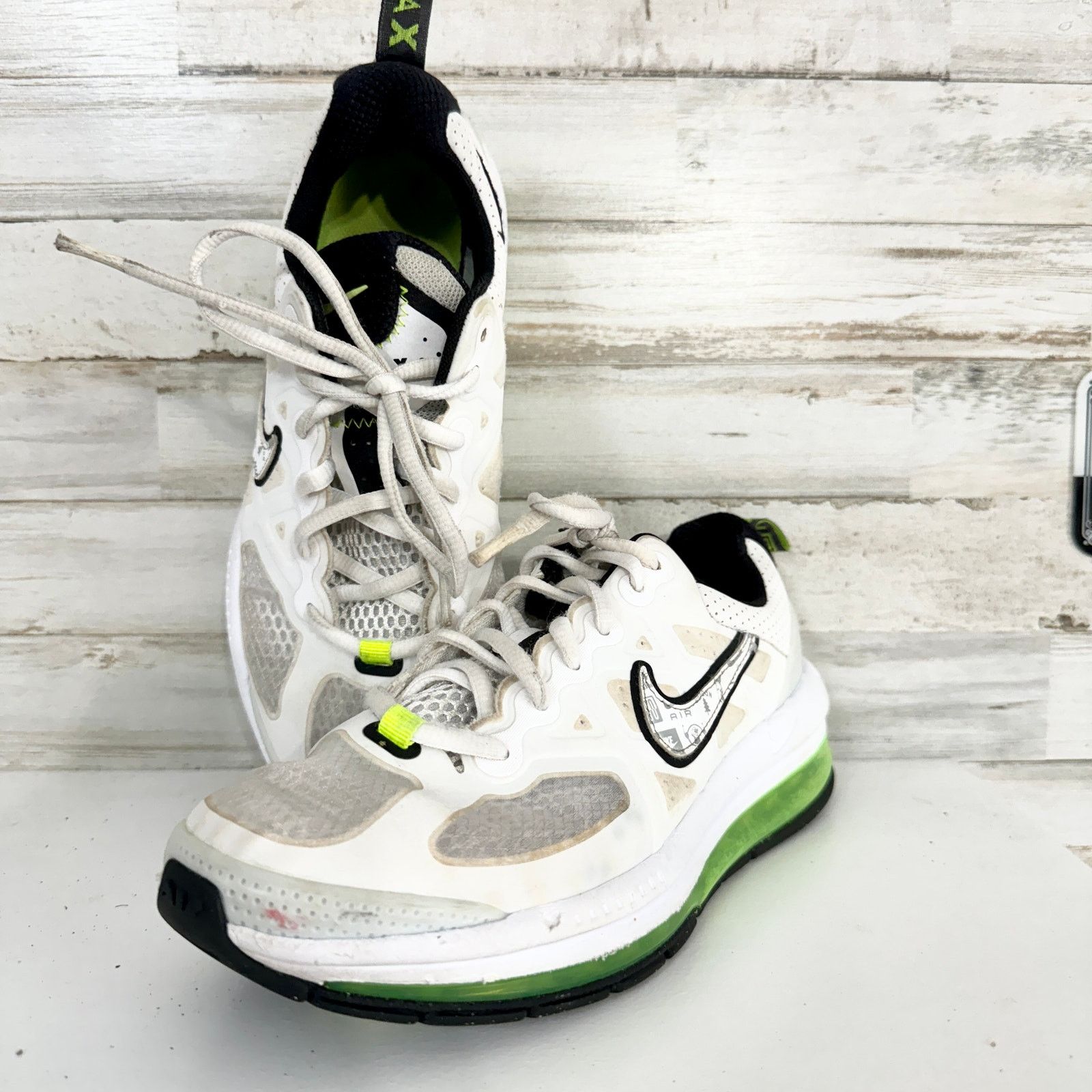Nike Nike Air Max Genome Boys Teen Slime Green Logo Pack sz 5.5Y Size US 5.5 / EU 38 - 1 Thumbnail