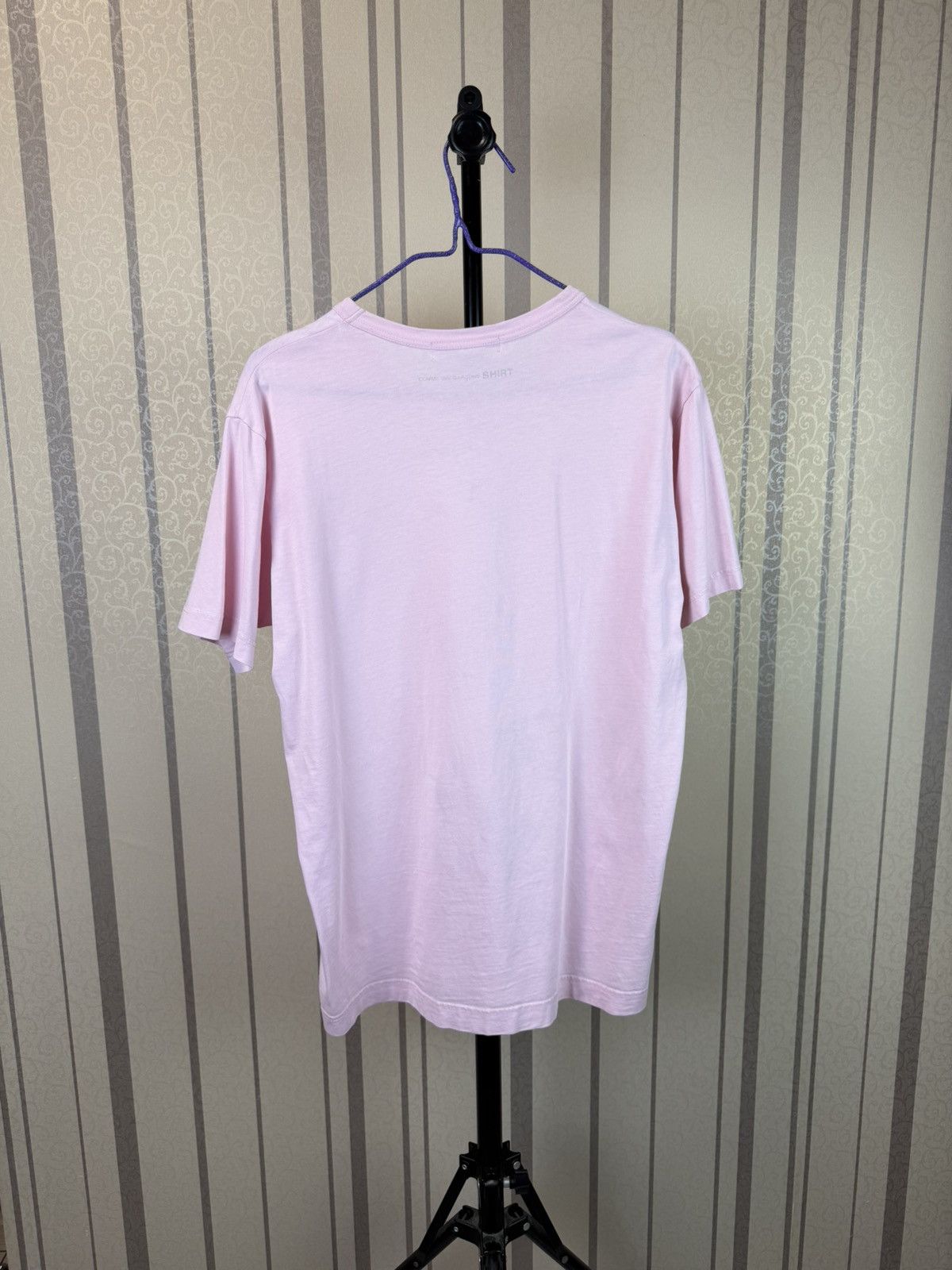 Comme des Garcons Comme Des Garcons SHIRT Logo Front Pink Tee T-shirt Size US M / EU 48-50 / 2 - 3 Thumbnail