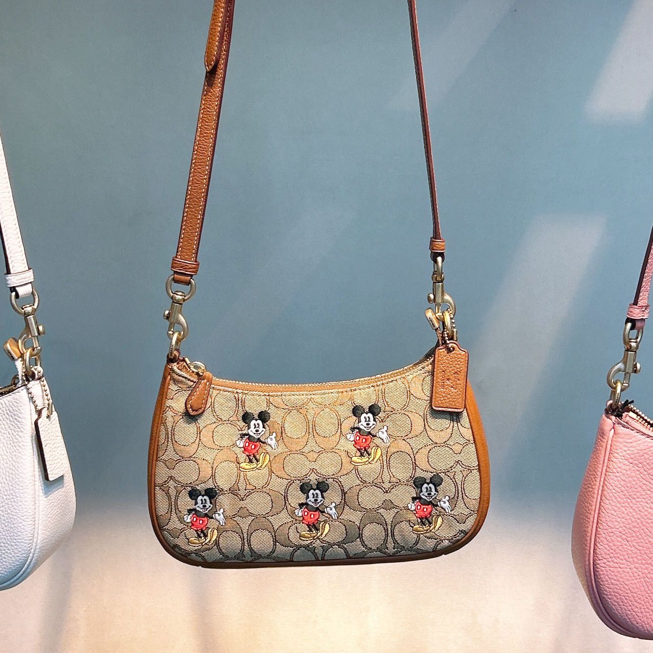 Disney Teri Shoulder Bag With Mickey Mouse Print