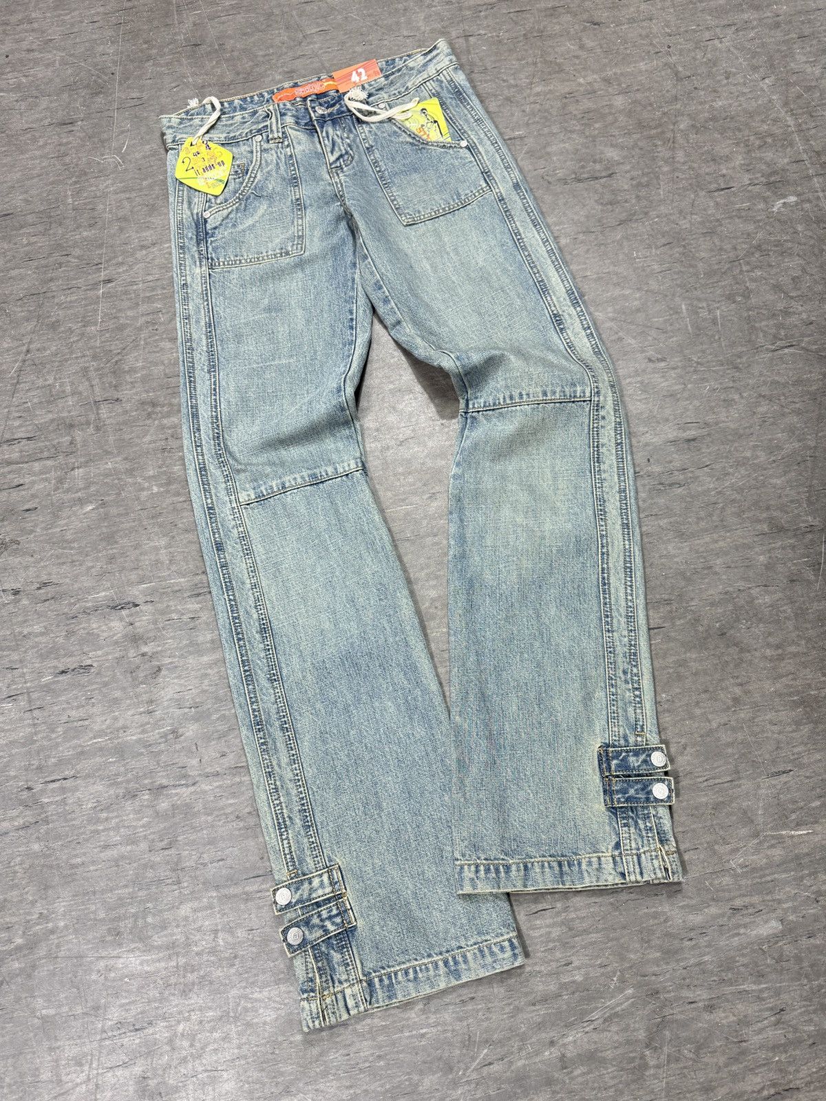 ᶠᵃⁿᶜʸᵍᵘʸ BNWT Y2K Baggy Washed Denim Jeans Wide leg vintage
