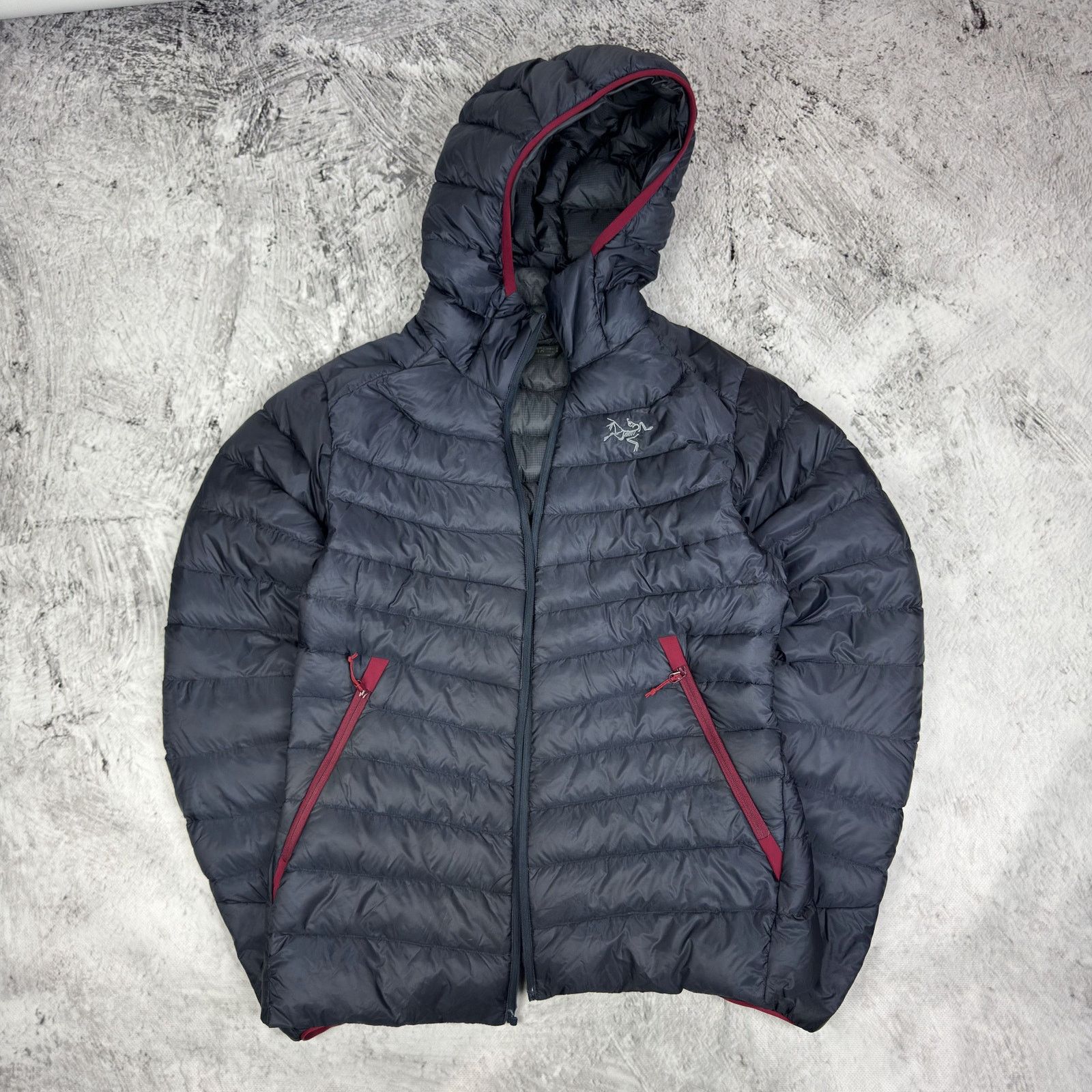 Arc'teryx Arc'teryx Cerium Lt Women's navy Puffer Jacket Size S / US 4 / IT 40 - 1 Thumbnail