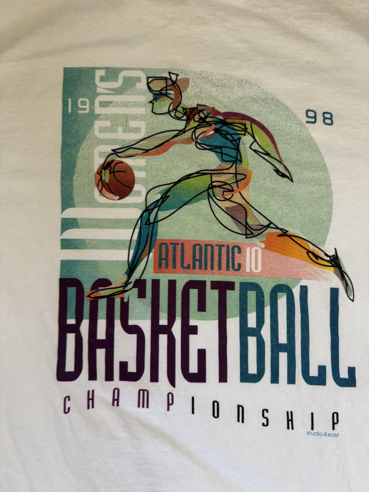 Vintage 1998 Womens Basketball Atlantic 10 Championship Tee Size US XL / EU 56 / 4 - 4 Thumbnail