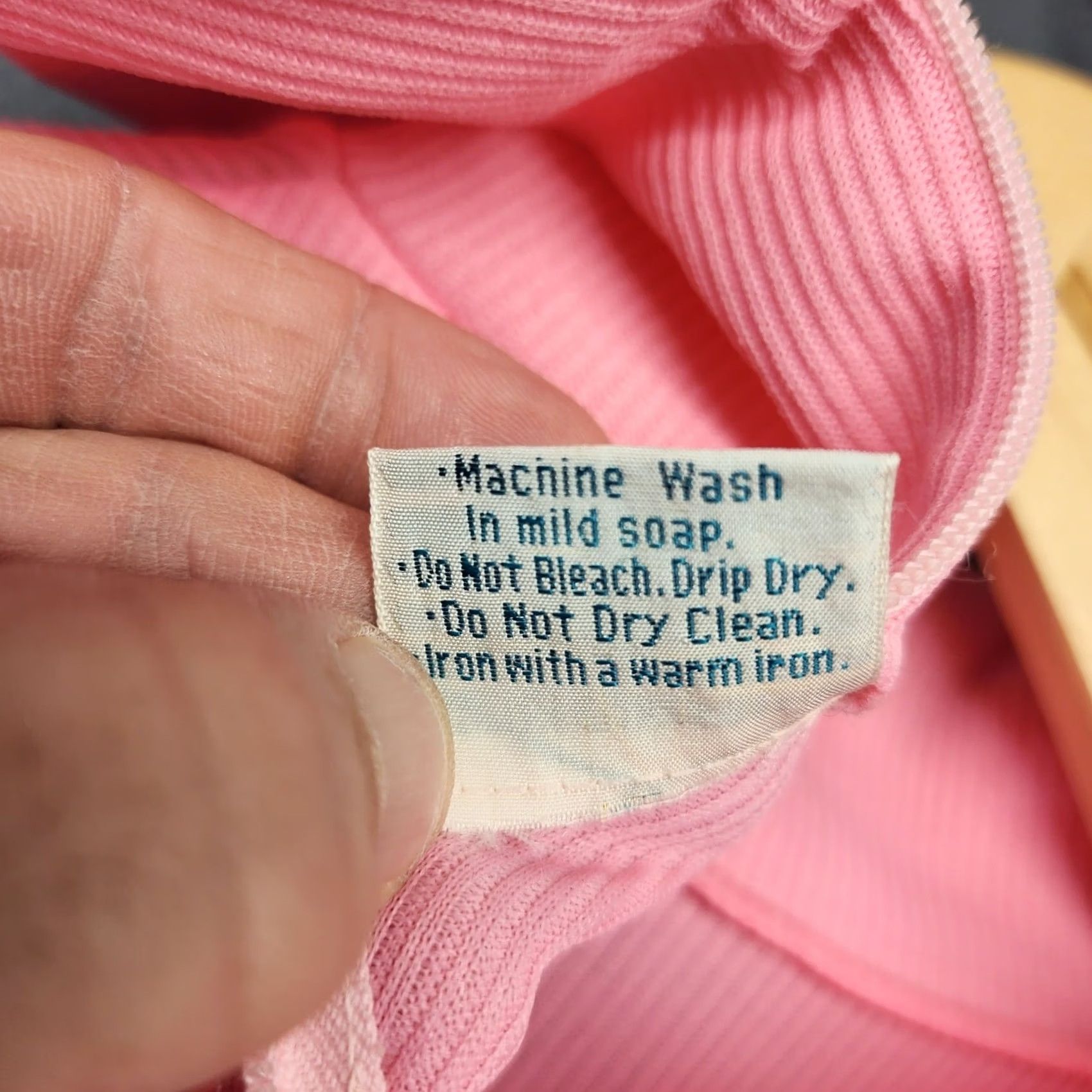 Vintage VINTAGE Helen Sue Top Shirt Women Small Pink Short Sleeve High Neck Zip Stretch 60s Size S / US 4 / IT 40 - 6 Thumbnail