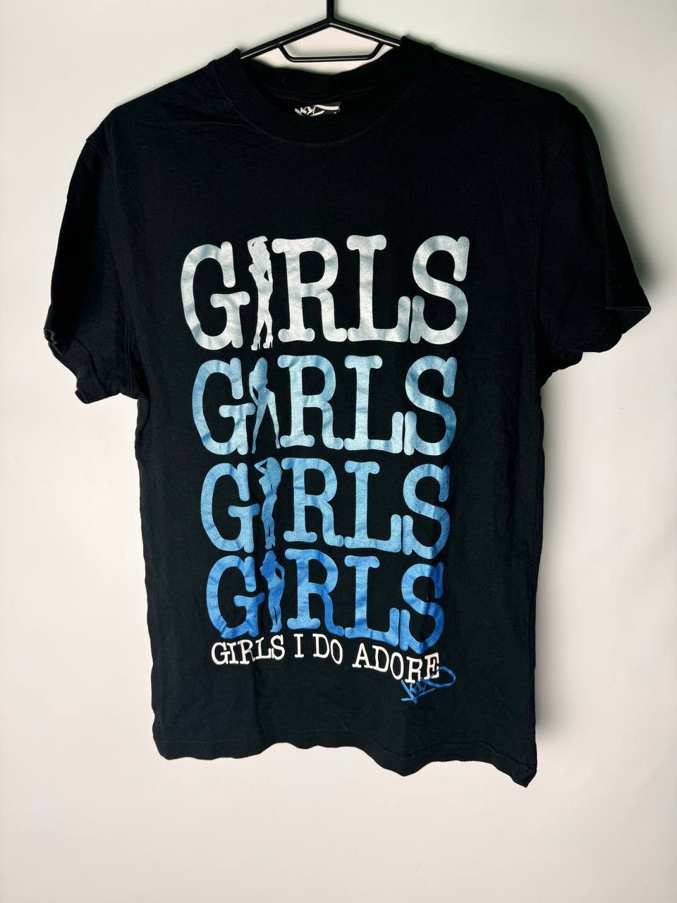 Girl Skateboards Tell your girl to stop paging me tshirt | Grailed