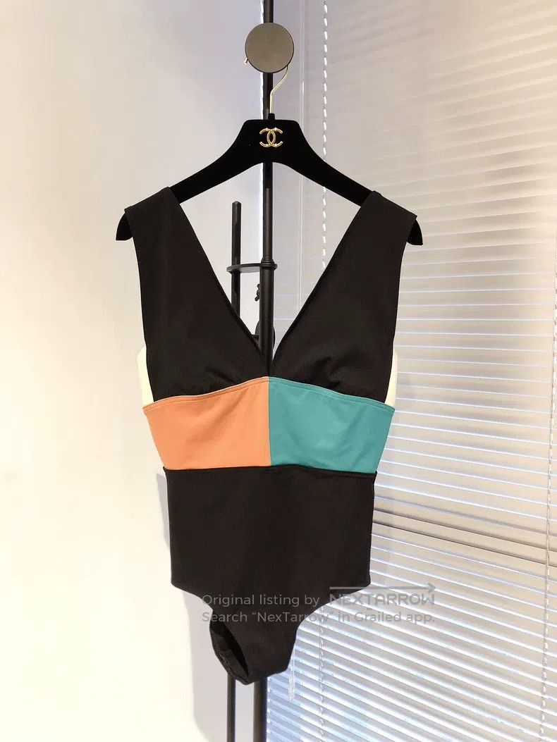 Hermes Hermes Colorblock Deep V-neck One-Piece Swimsuit Size S / US 4 / IT 40 - 1 Thumbnail