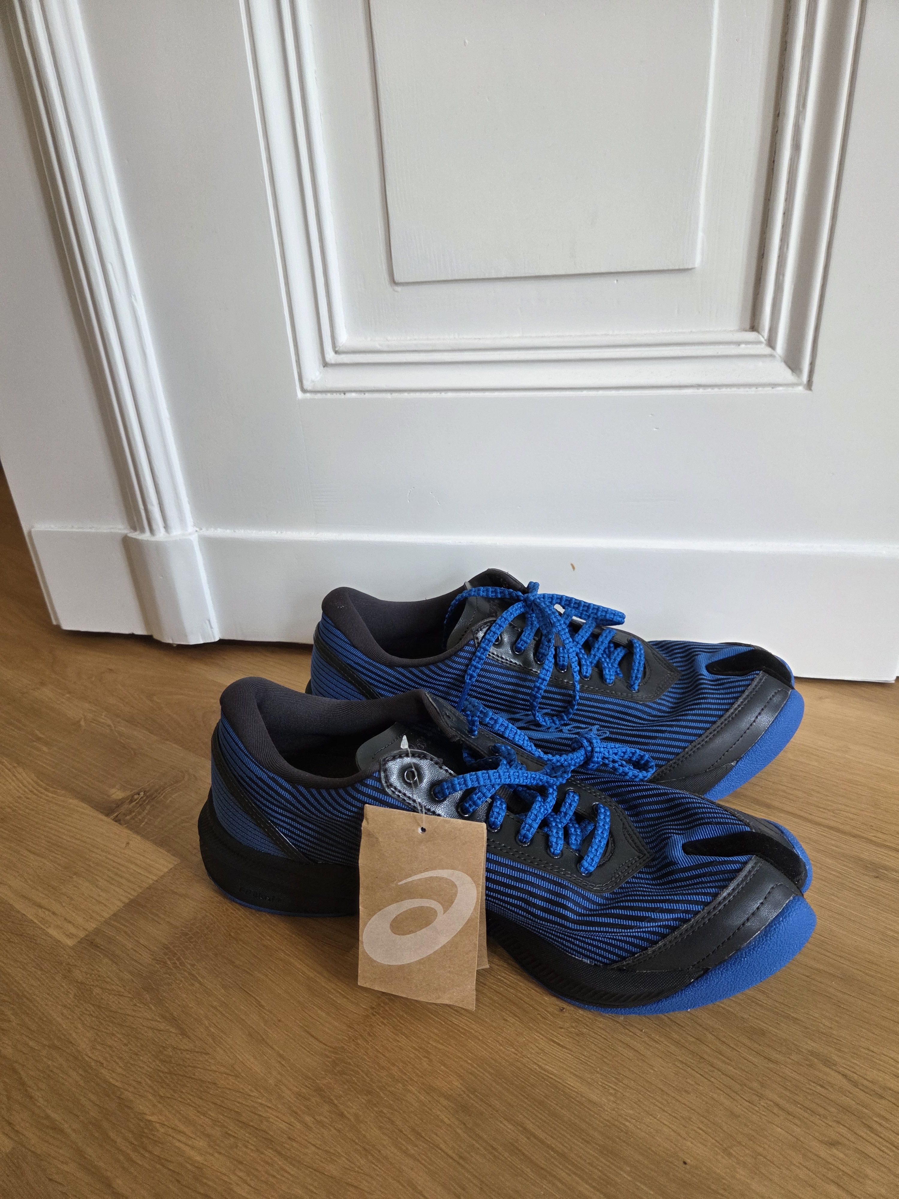 Asics × Kiko Kostadinov KIKO KOSTADINOV x ILARGI FF, Electric Blue, Size 11 / EUR 45 Size US 11 / EU 44 - 3 Thumbnail
