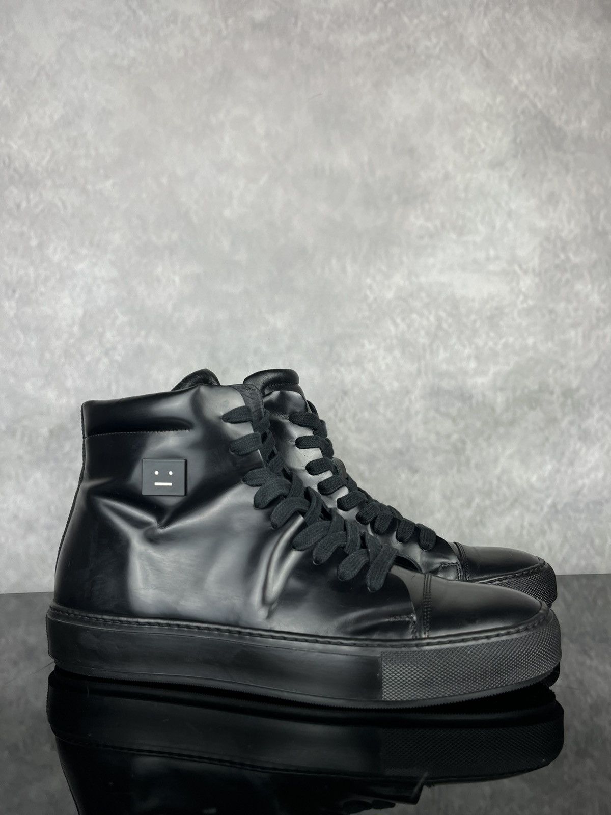 Acne Studios Acne Studios Black Leather Face Patch High-Top Sneakers 41 Size US 8 / EU 41 - 1 Thumbnail
