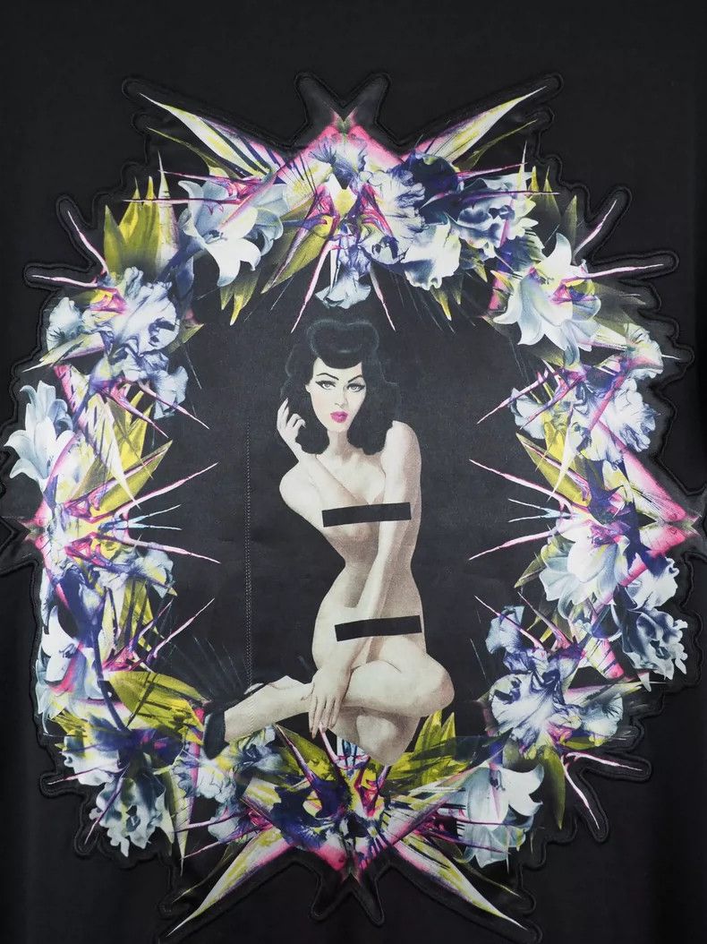 Givenchy Givenchy Black wreath nude short-sleeved shirt 2506-Nextarr Size US L / EU 52-54 / 3 - 4 Thumbnail