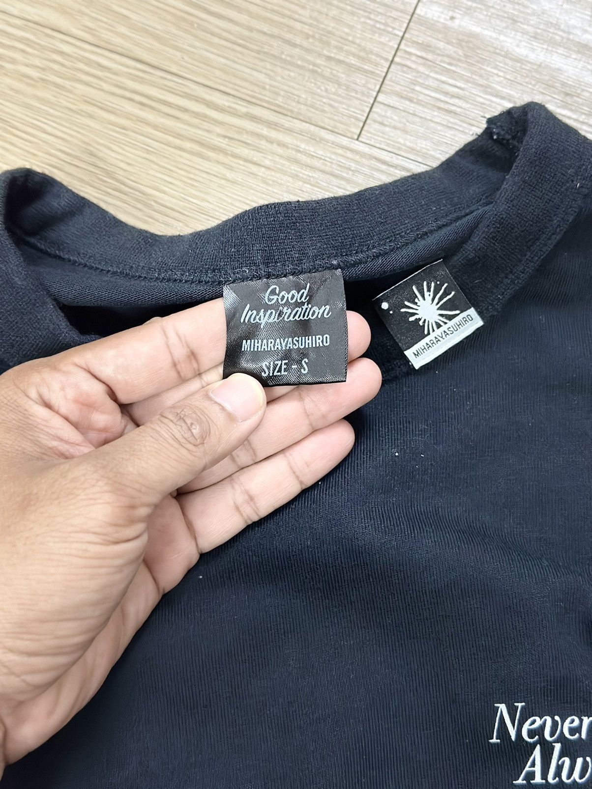 GU × Maison MIHARA YASUHIRO MIHARAYASUHIRO X GU Communications Good Inspiration L/S Tee Size US S / EU 44-46 / 1 - 16 Thumbnail