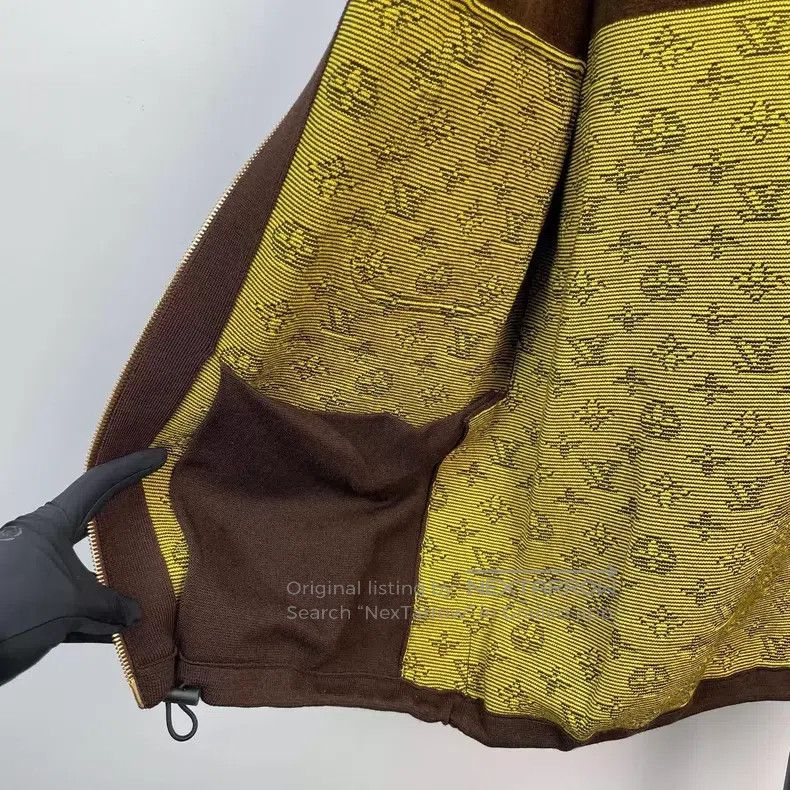 Louis Vuitton Louis Vuitton Monogram Wool Print jacket Size US XXS / EU 40 - 5 Thumbnail