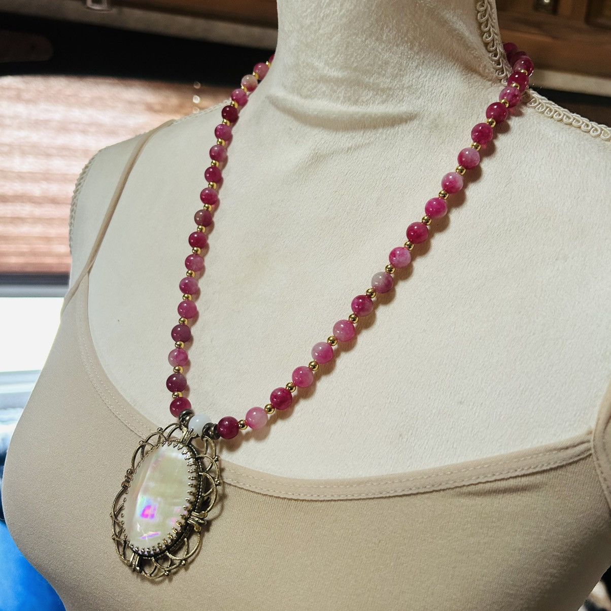 Handmade Handcrafted crackle quartz dogtooth mother of pearl necklace Size ONE SIZE - 3 Thumbnail