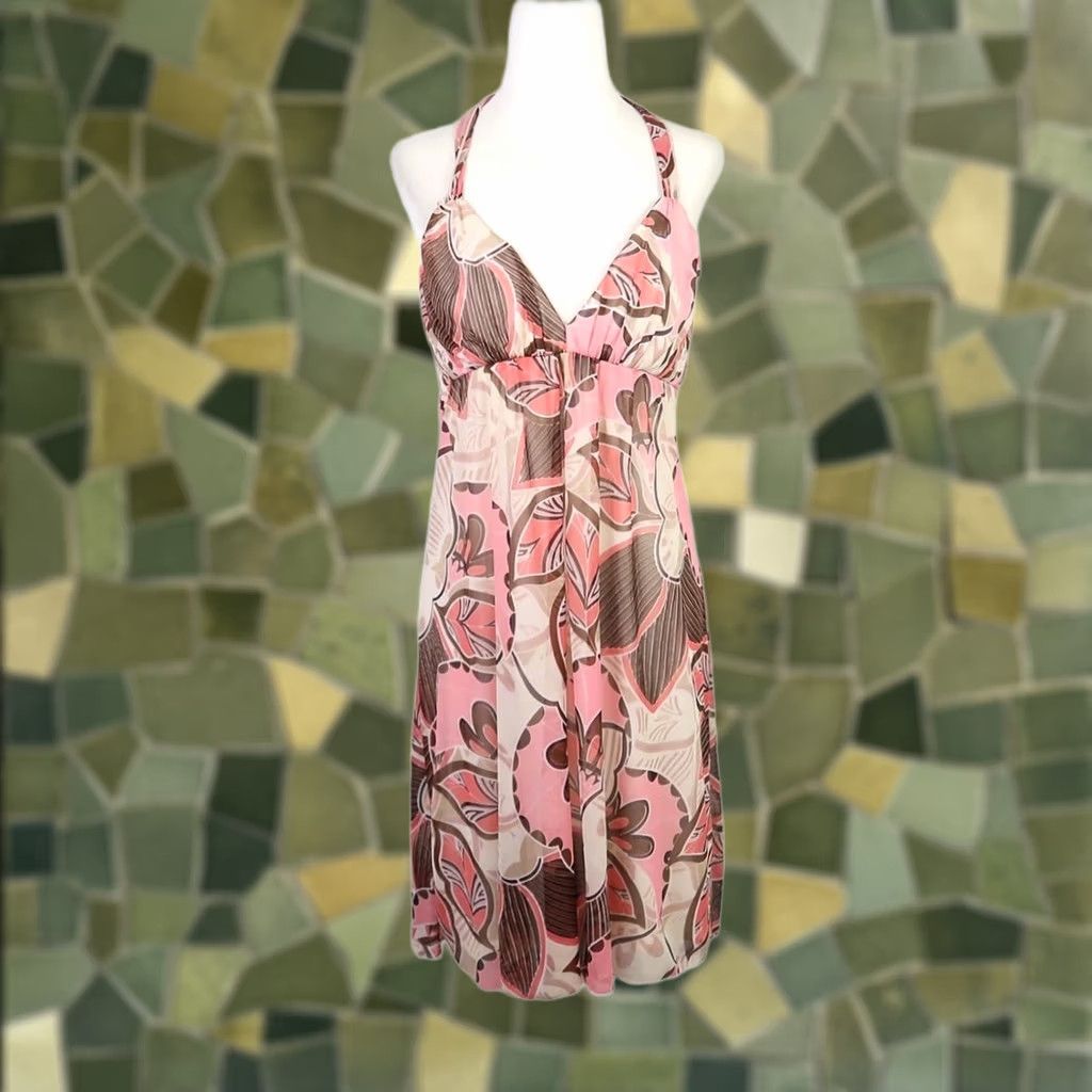 women in sun dress Amazon.com: Summer Dresses for Sundresses for Women Floral for Women Womens Short Summer Dresses Mini Sundresses for Women Summer Dress for Women Summer Dress for Teens Mini Floral Mini Dress Color:Jade/Peacock motherhoodpt1 Today, the funeral of family gathering