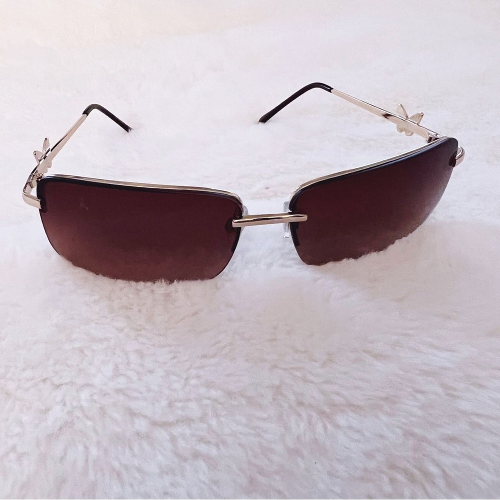 Other Delia Brown Rimless Butterfly Accent Sunglasses Size ONE SIZE - 5 Thumbnail