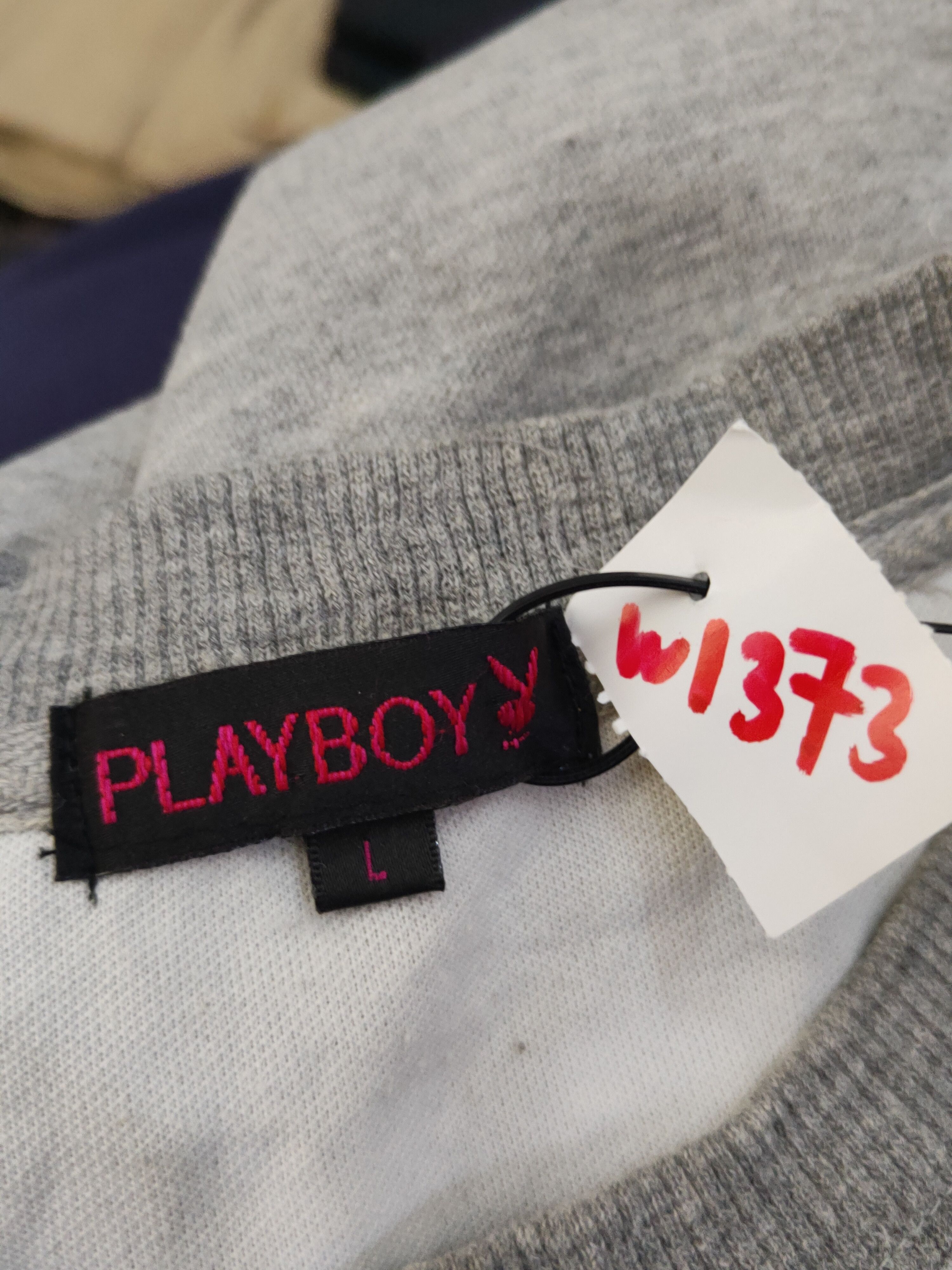Japanese Brand Playboy vintage big logo Gray Sweatshirts #W1373 Size US L / EU 52-54 / 3 - 13 Thumbnail