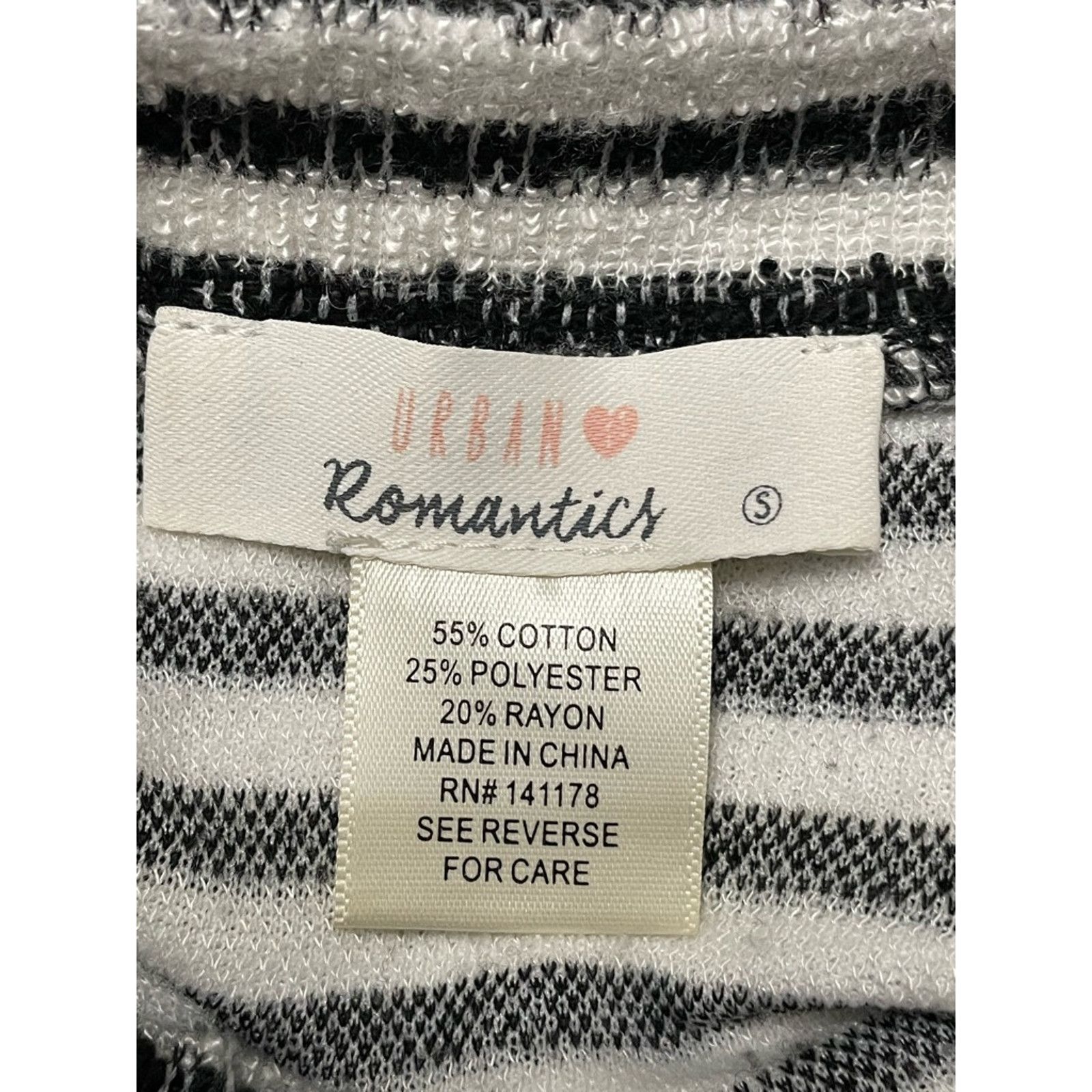 Other Urban Romantics Crop Top Flared Sleeves Stripe Black/White S Size S / US 4 / IT 40 - 6 Thumbnail