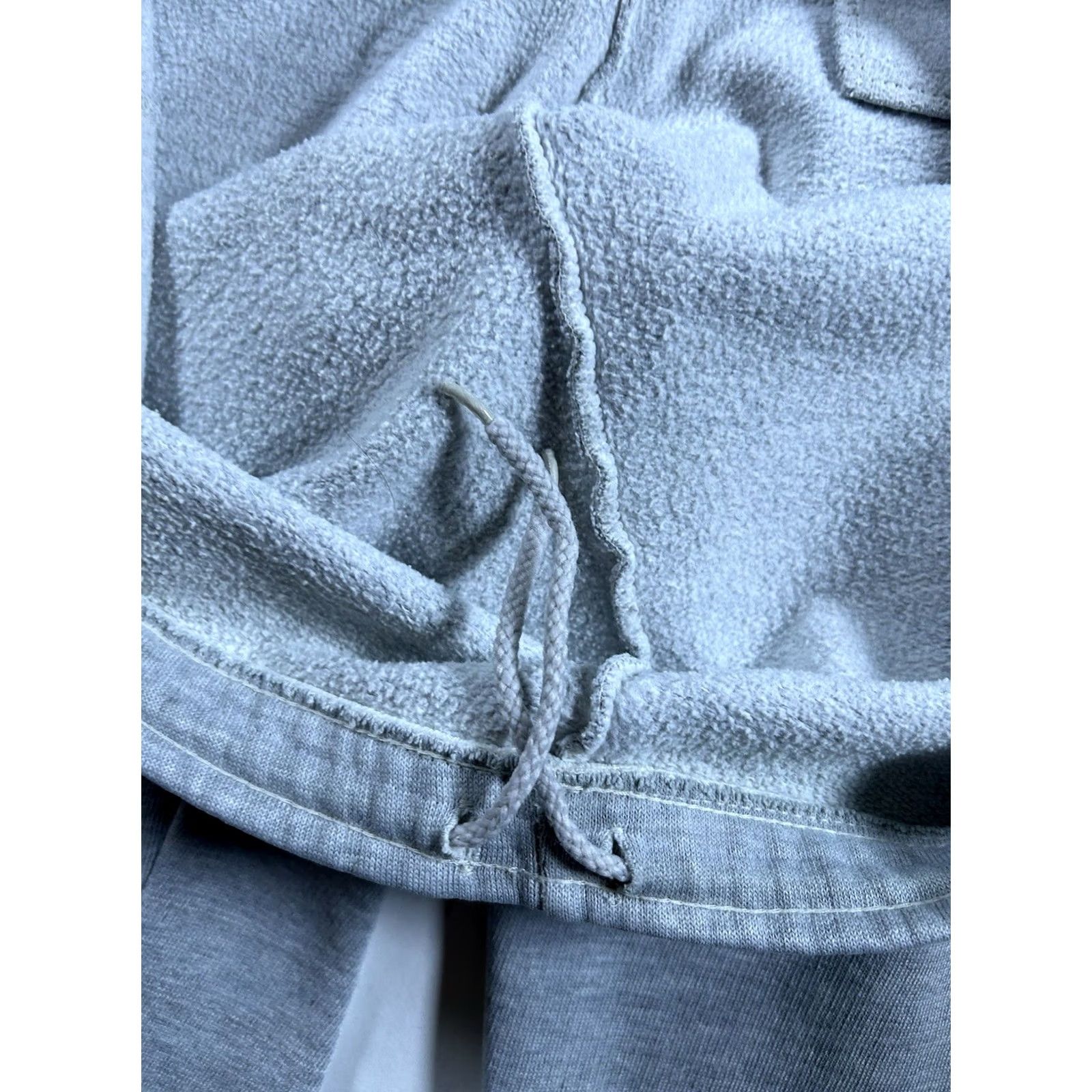 Nike VINTAGE Nike Sweatpants Gray Terry Wide Leg Baggy Medium Blue Tag 19.75x36.5 Mens Sweatpants 80s Nike Blue Tag 80s Theme Size US 31 - 7 Thumbnail
