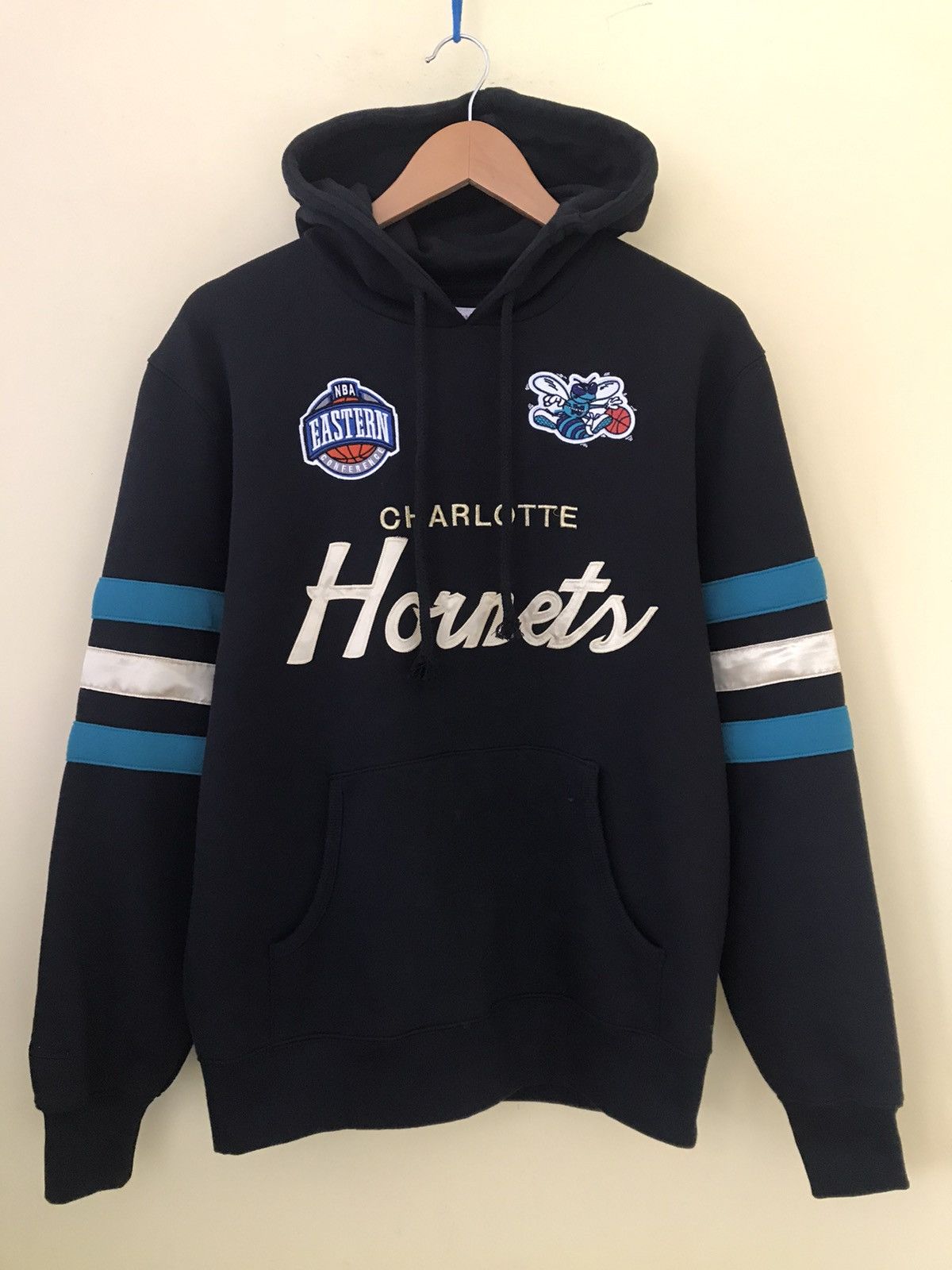 Mitchell and Ness Hardwood Classics Jacket Charlotte Hornets hotsell