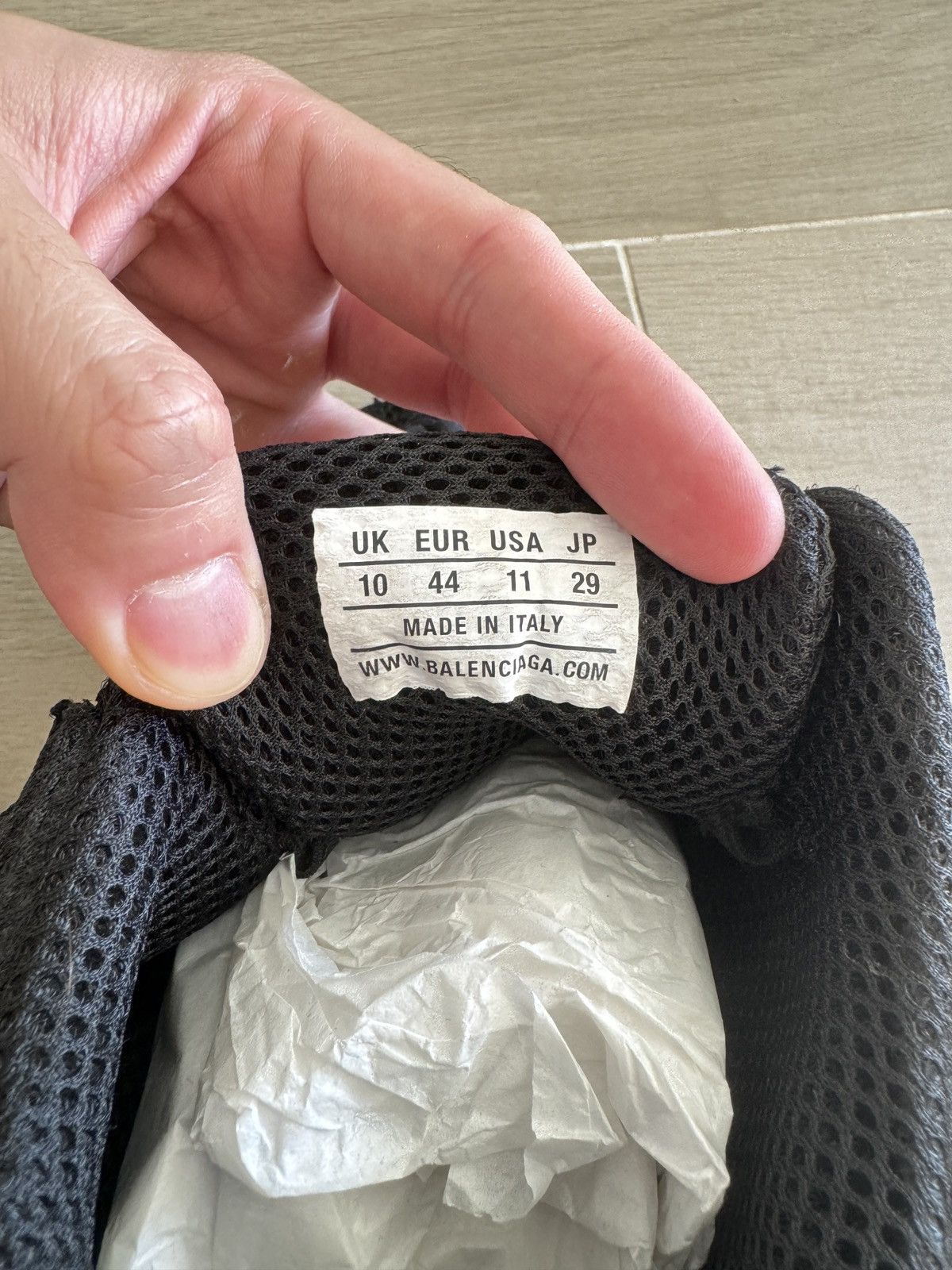Balenciaga Balenciaga “Phantom” Runner Black/White Sneaker Trainer Size US 11 / EU 44 - 6 Thumbnail